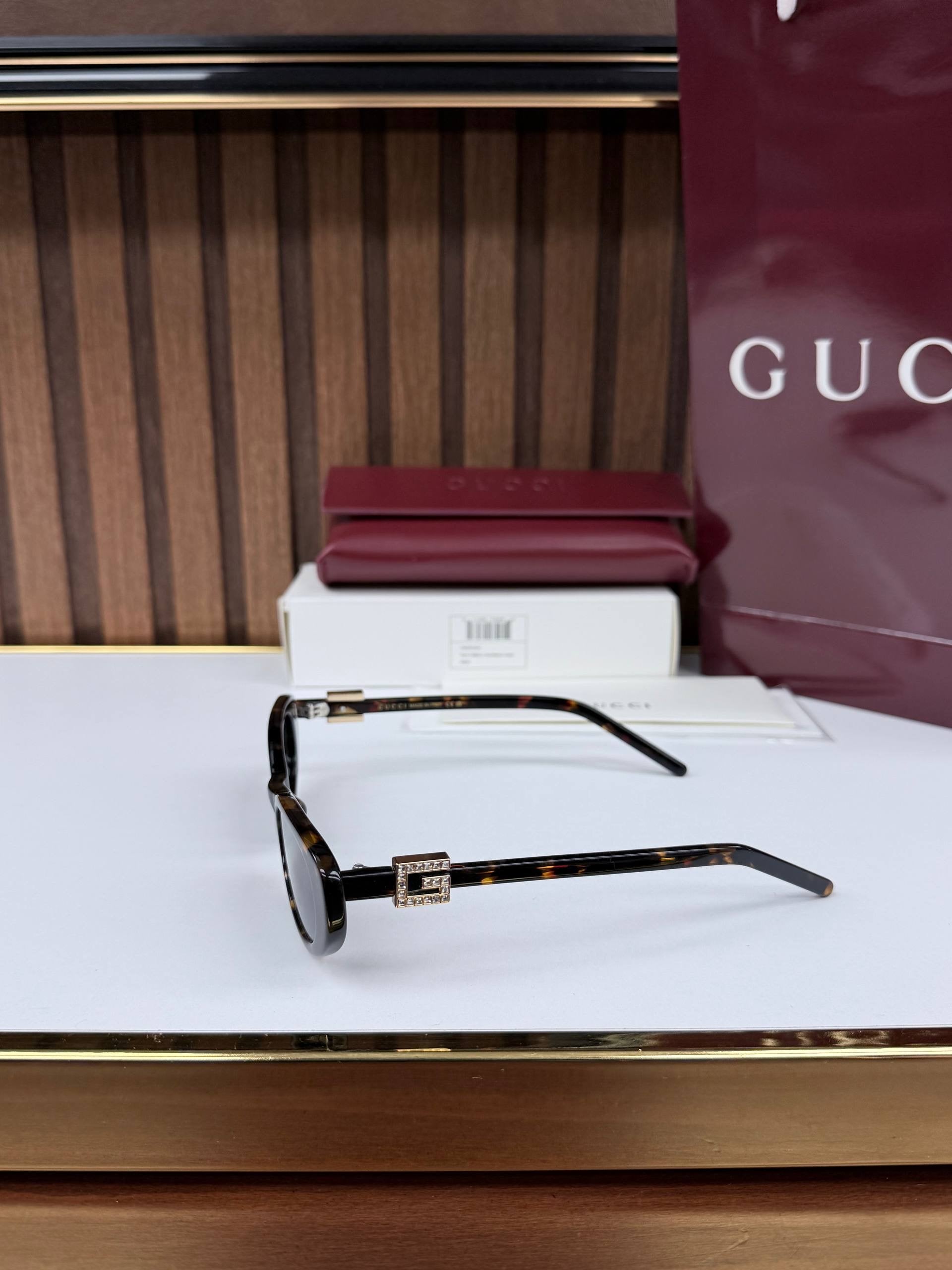 Eyewear Sunglasses