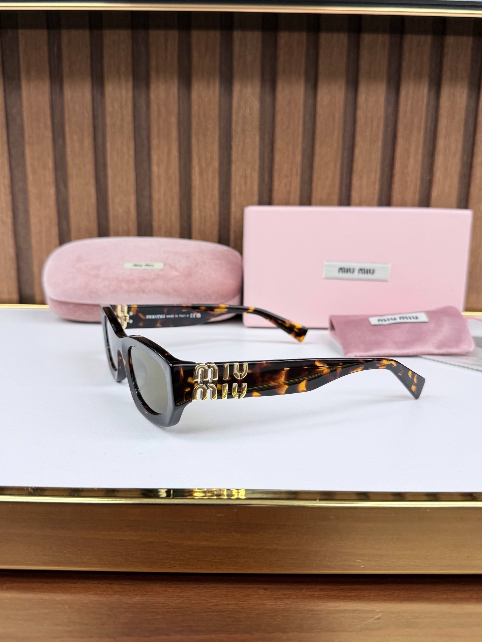 Eyewear Sunglasses