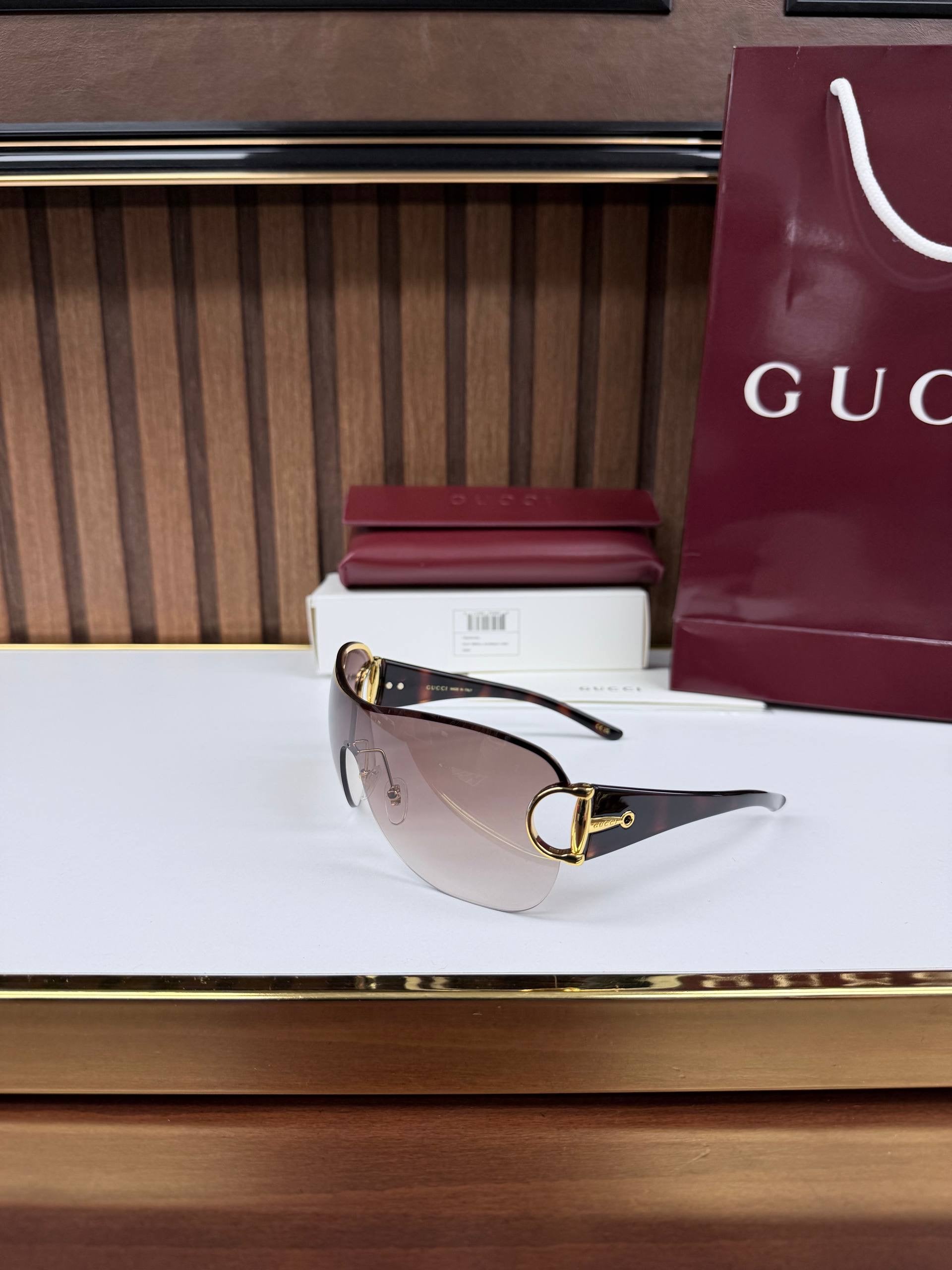Eyewear Sunglasses