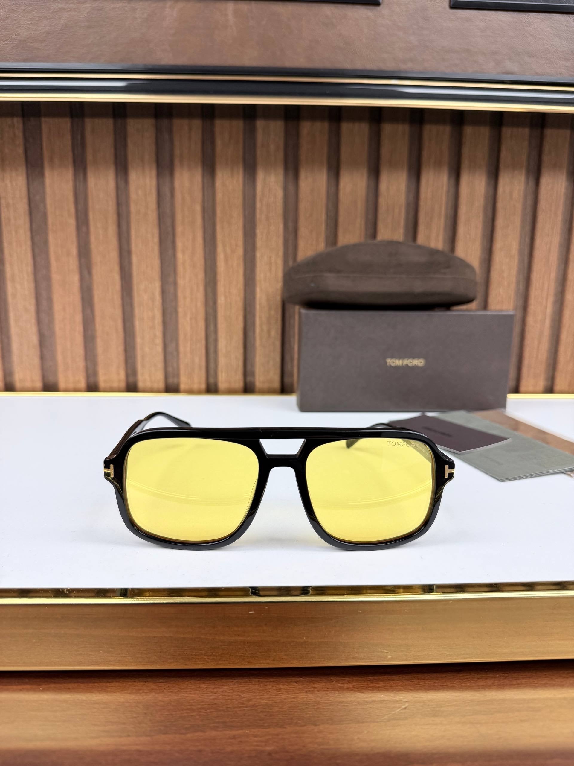 Eyewear Sunglasses
