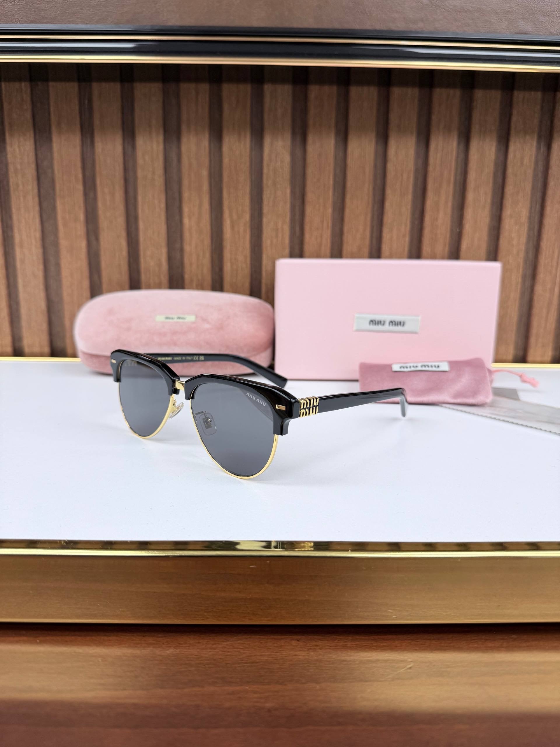 Eyewear Sunglasses