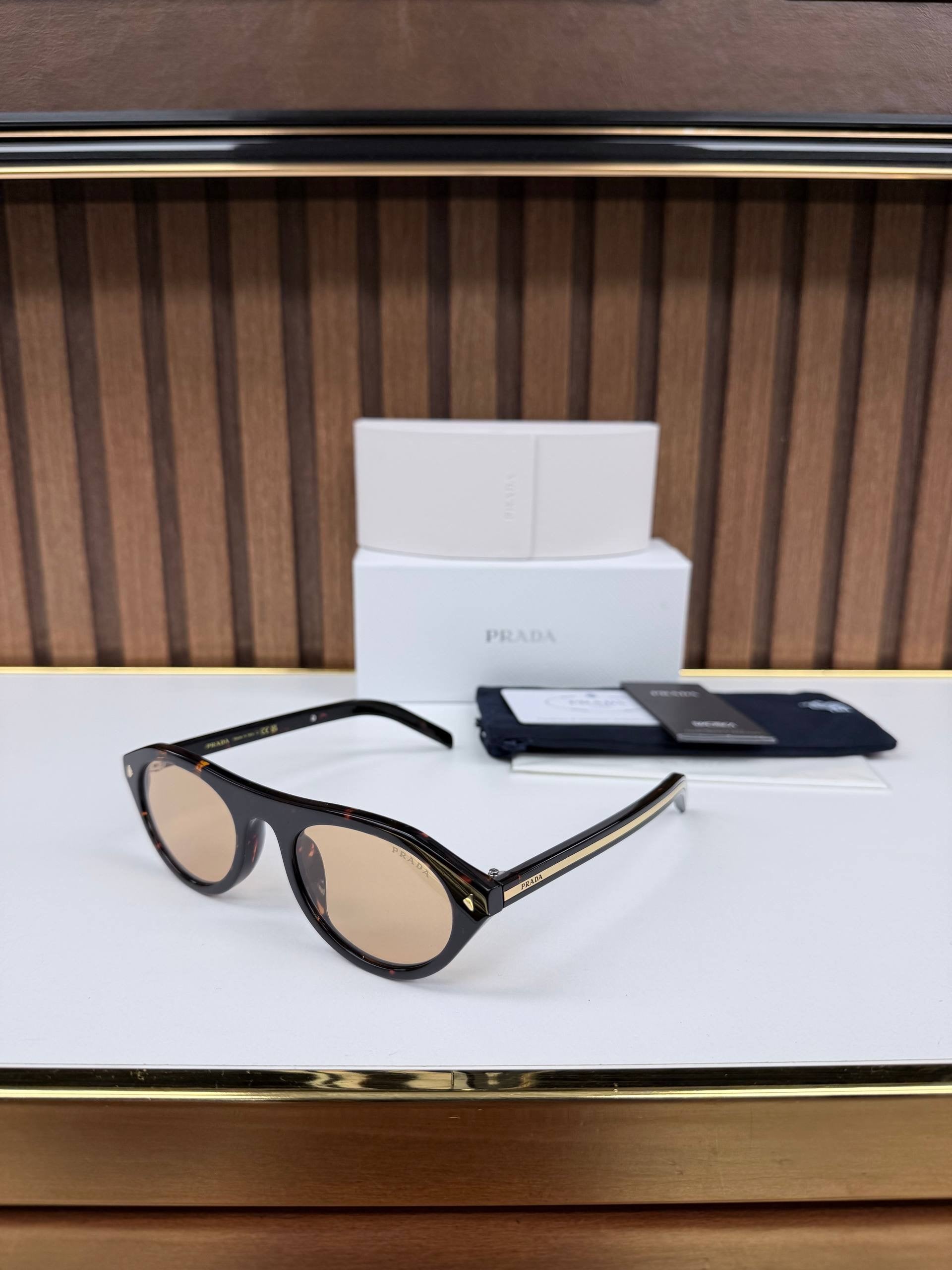 Eyewear Sunglasses
