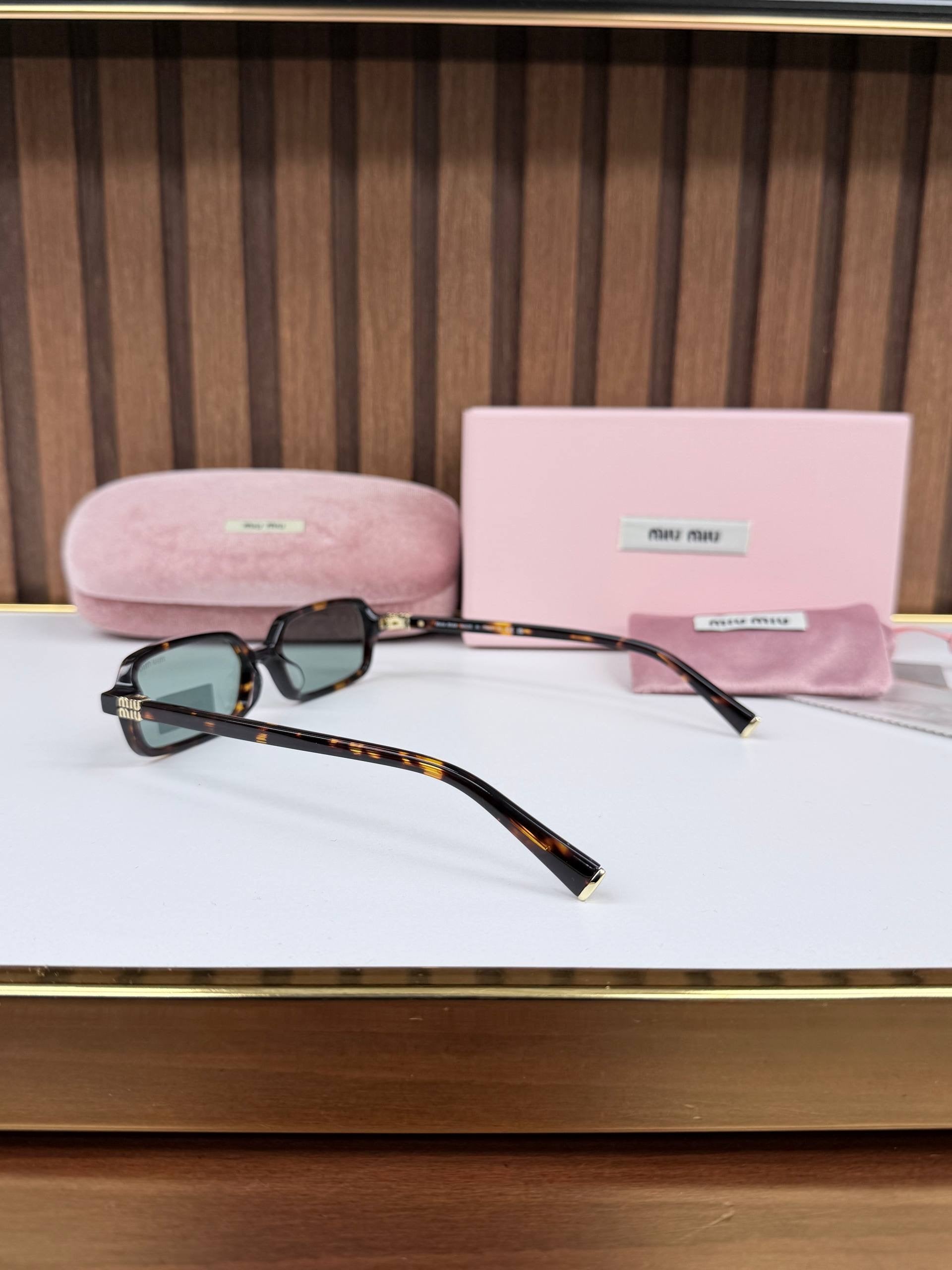 Eyewear Sunglasses