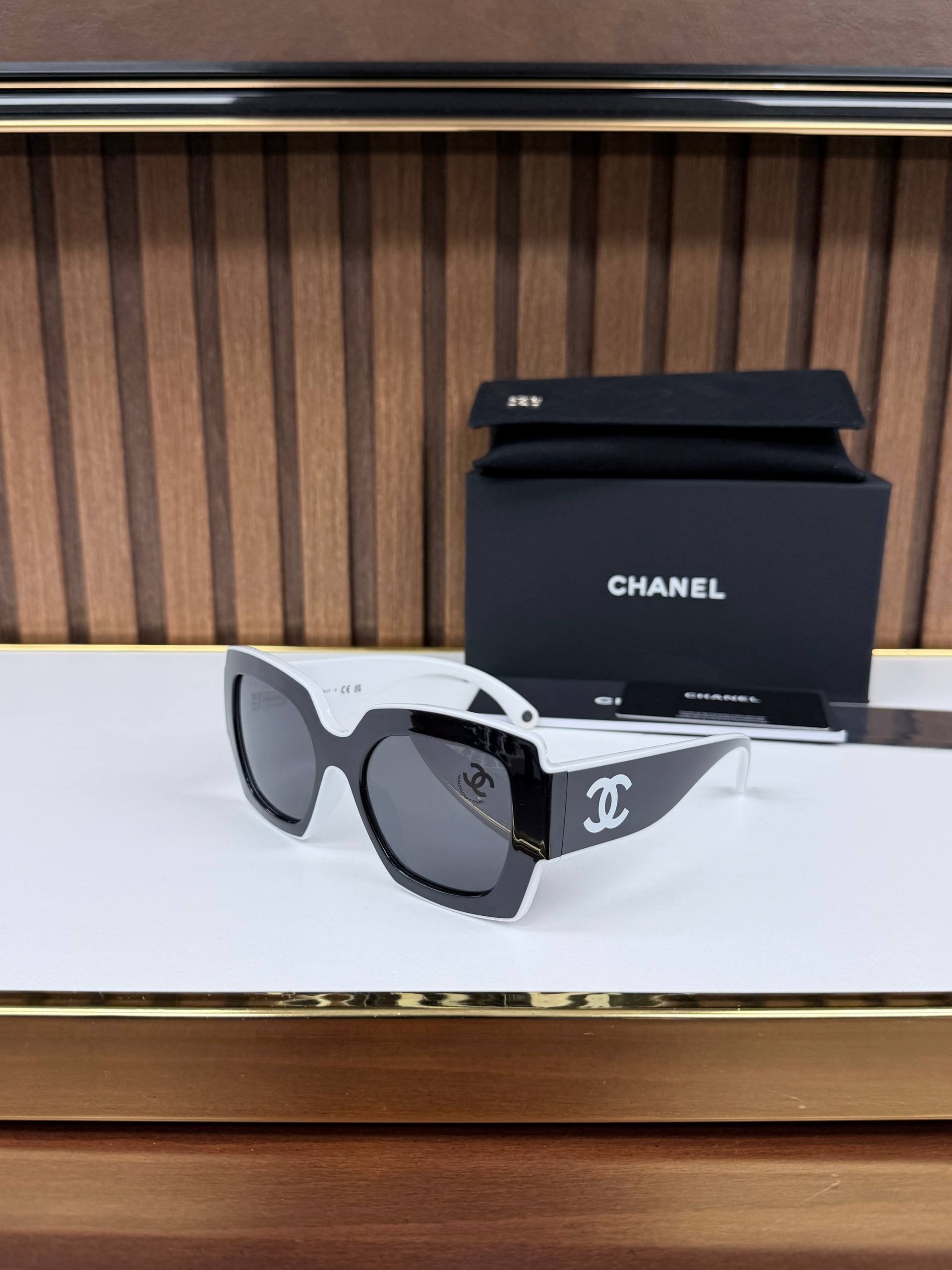 Eyewear Sunglasses