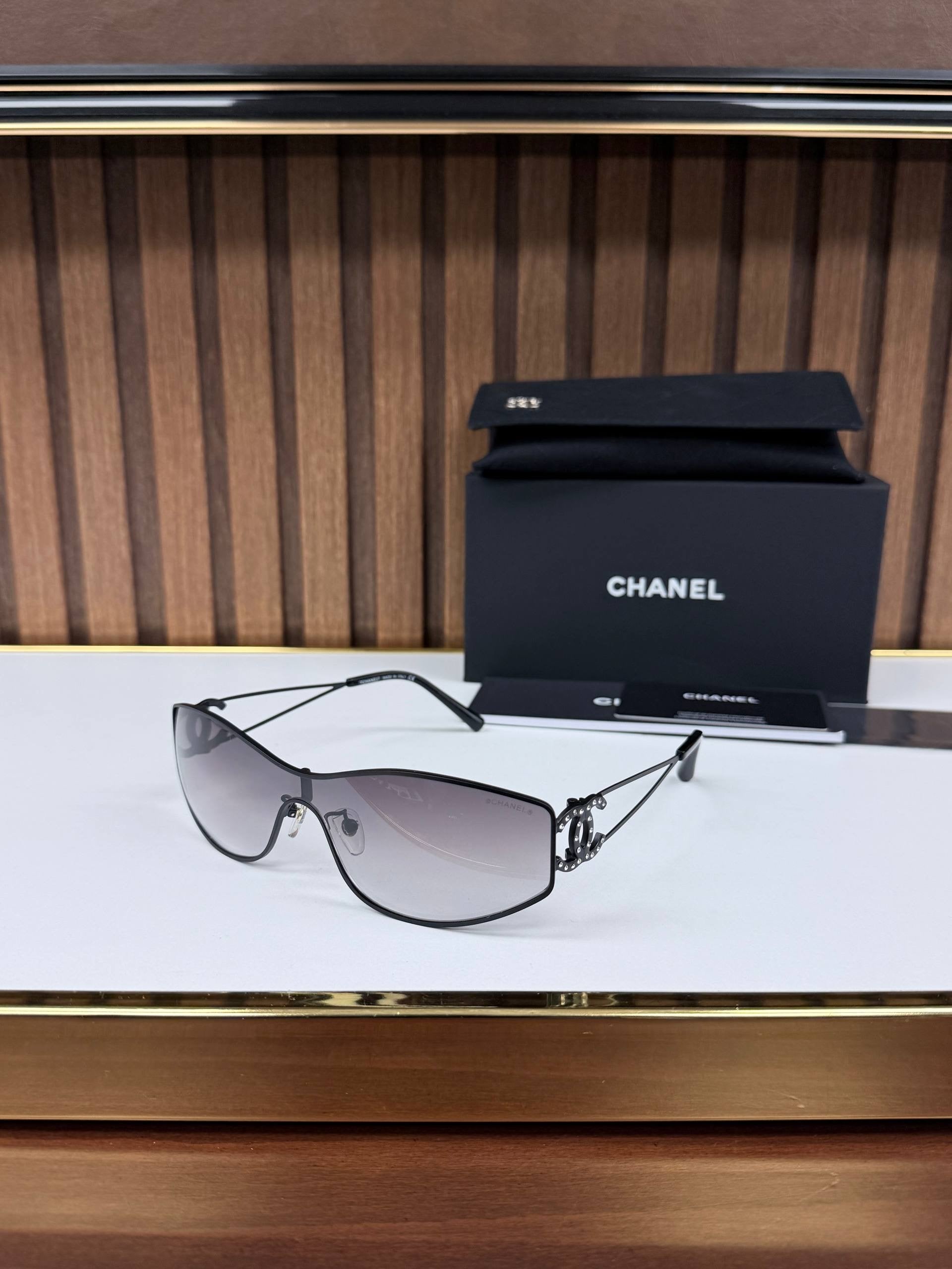 Eyewear Sunglasses