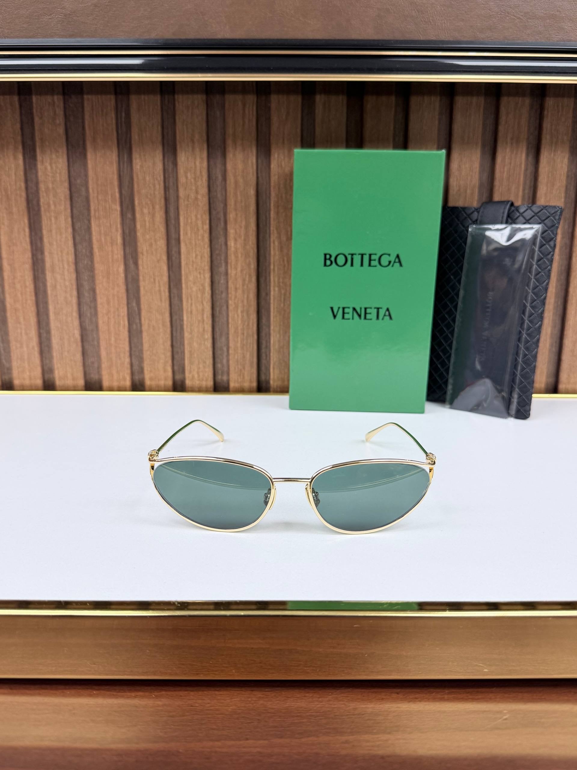 Eyewear Sunglasses