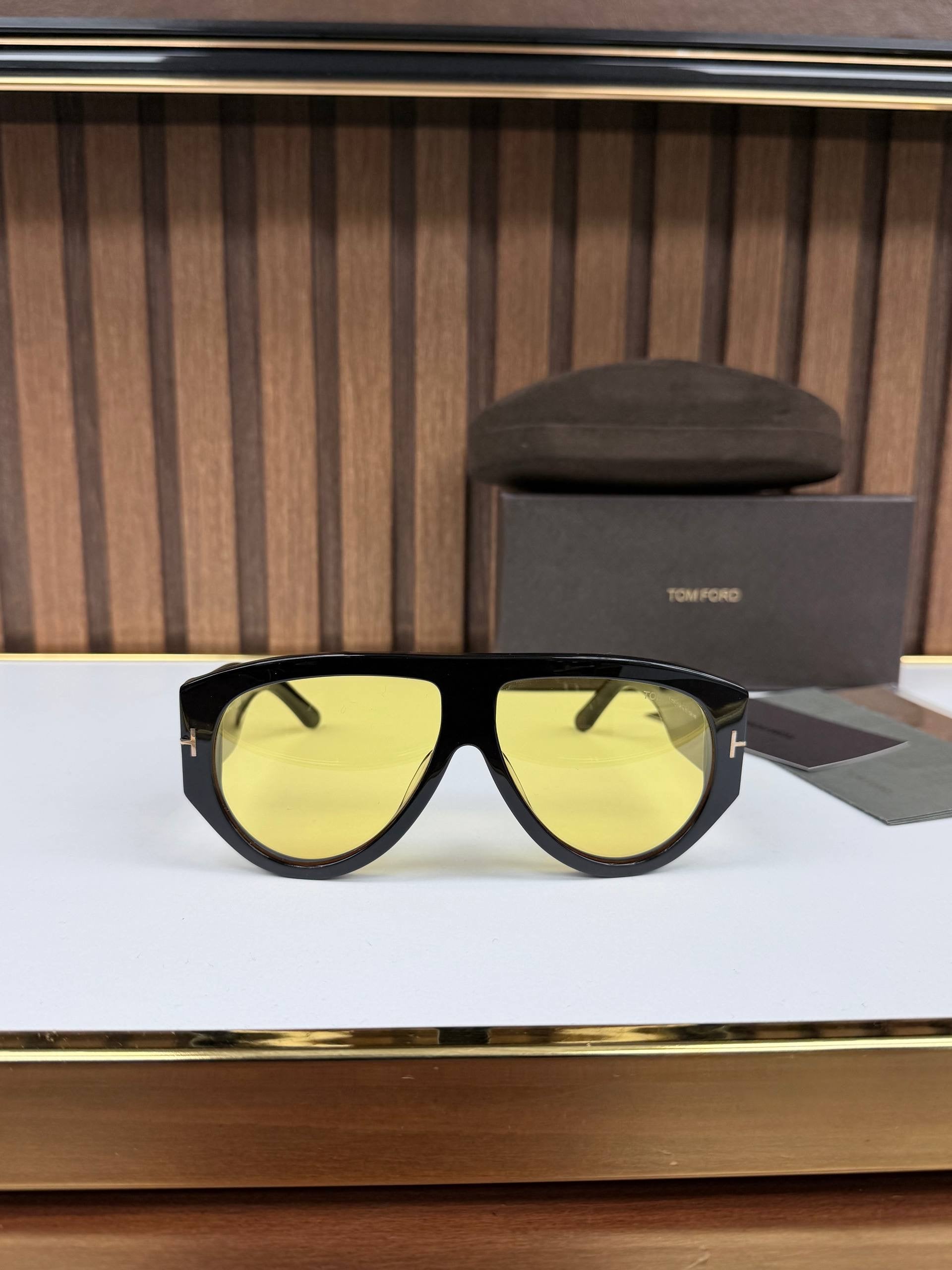 Eyewear Sunglasses