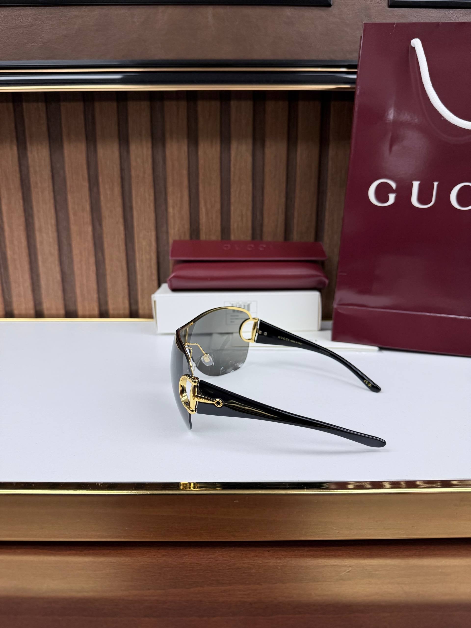 Eyewear Sunglasses