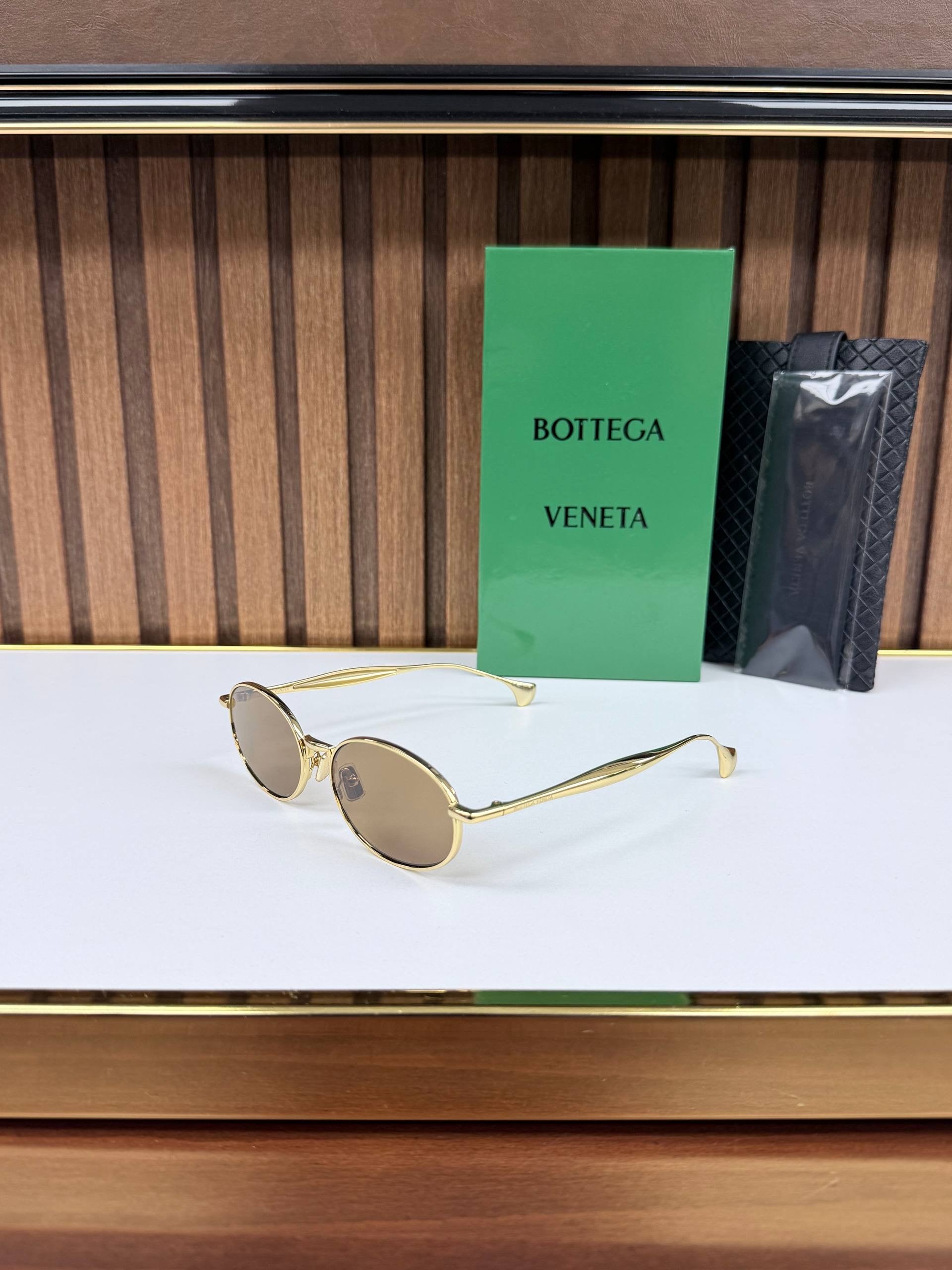 Eyewear Sunglasses