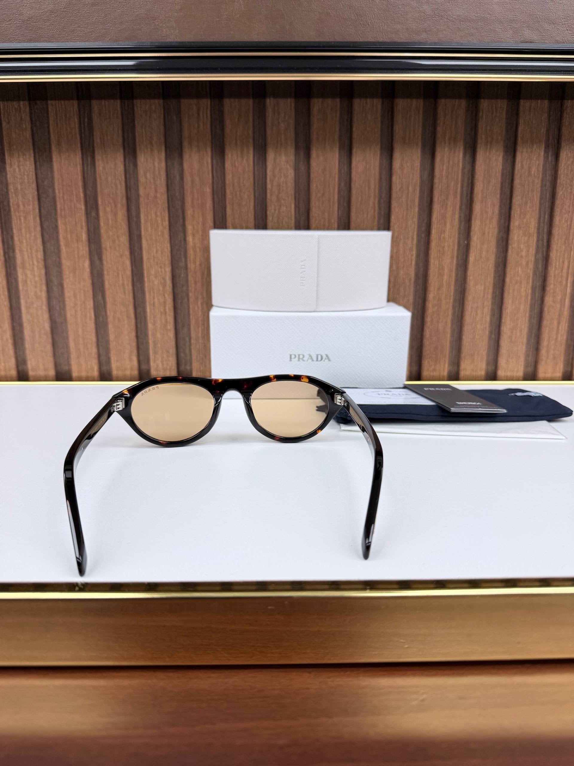 Eyewear Sunglasses