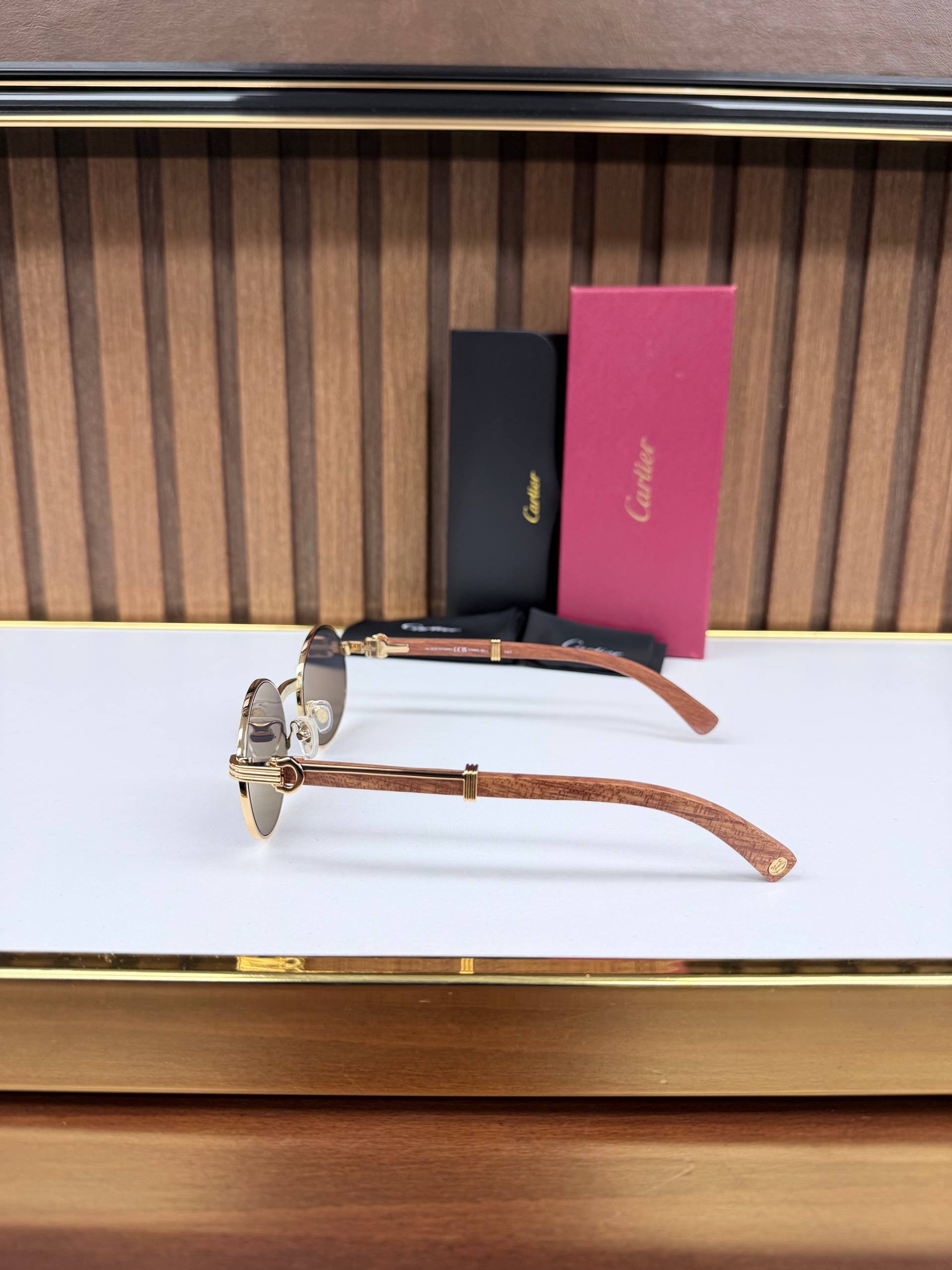 Eyewear Sunglasses