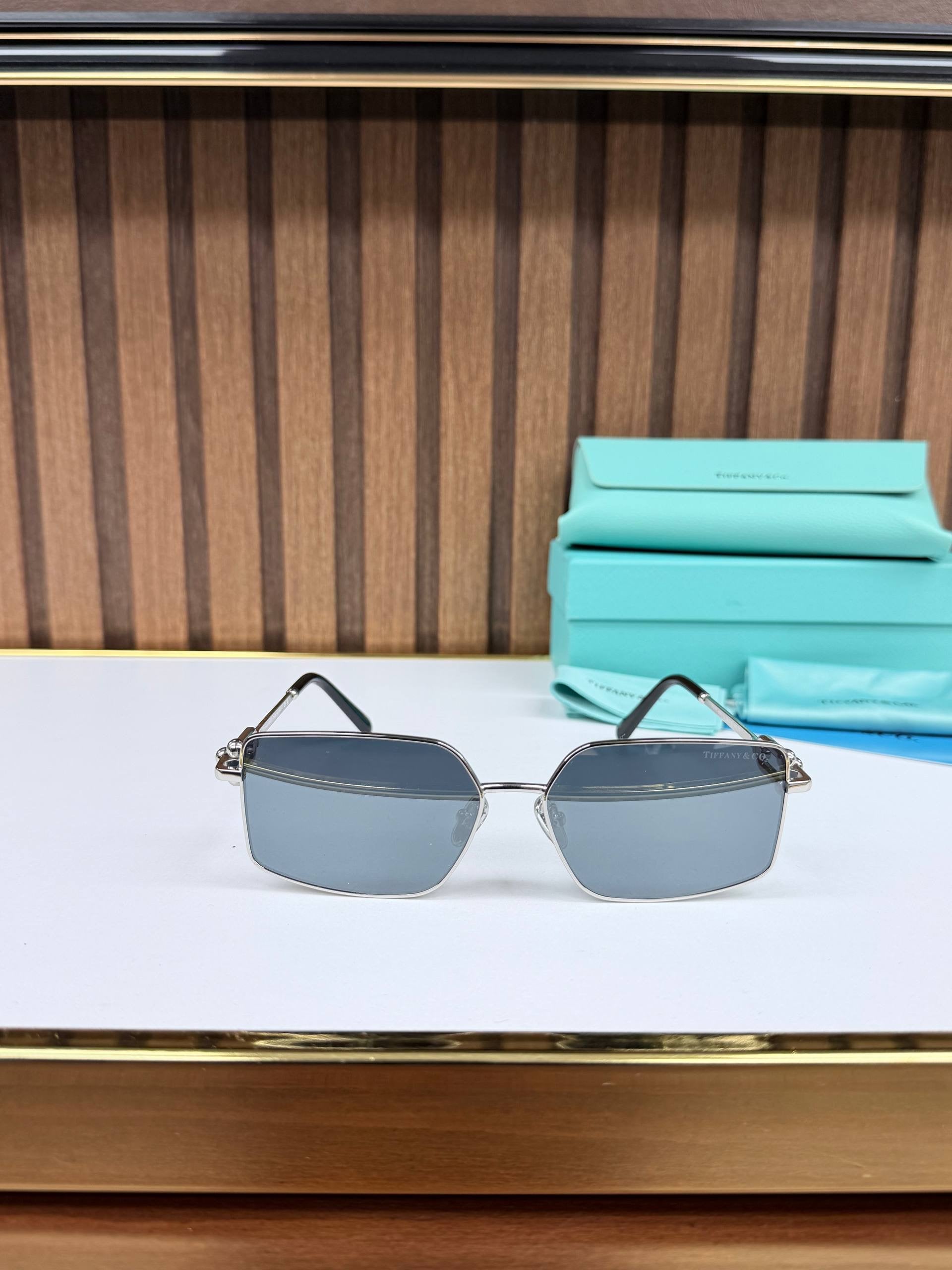 Eyewear Sunglasses