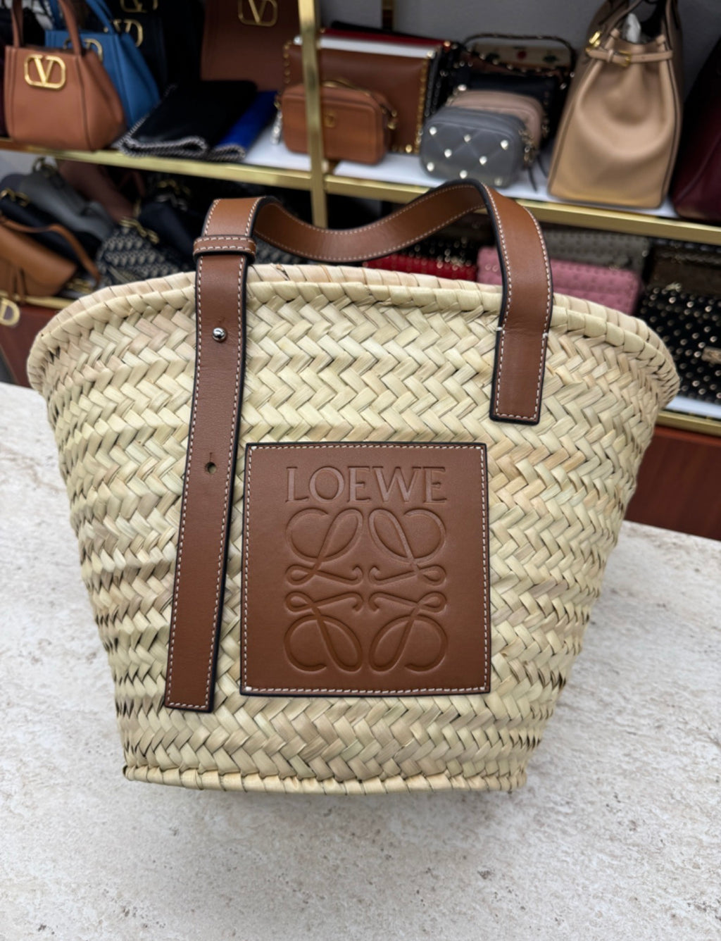 Basket bag in palm leaf and calfskin