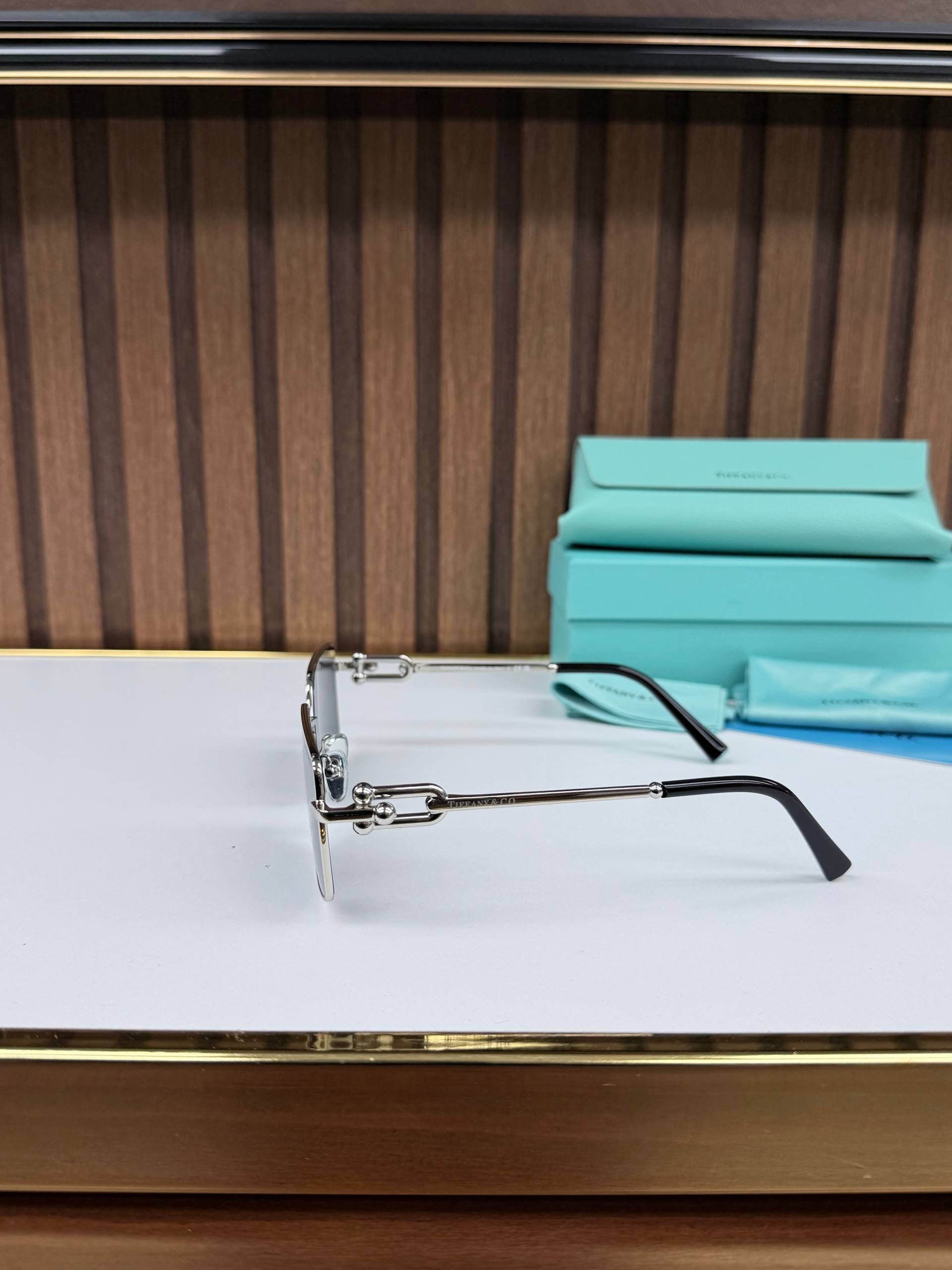 Eyewear Sunglasses