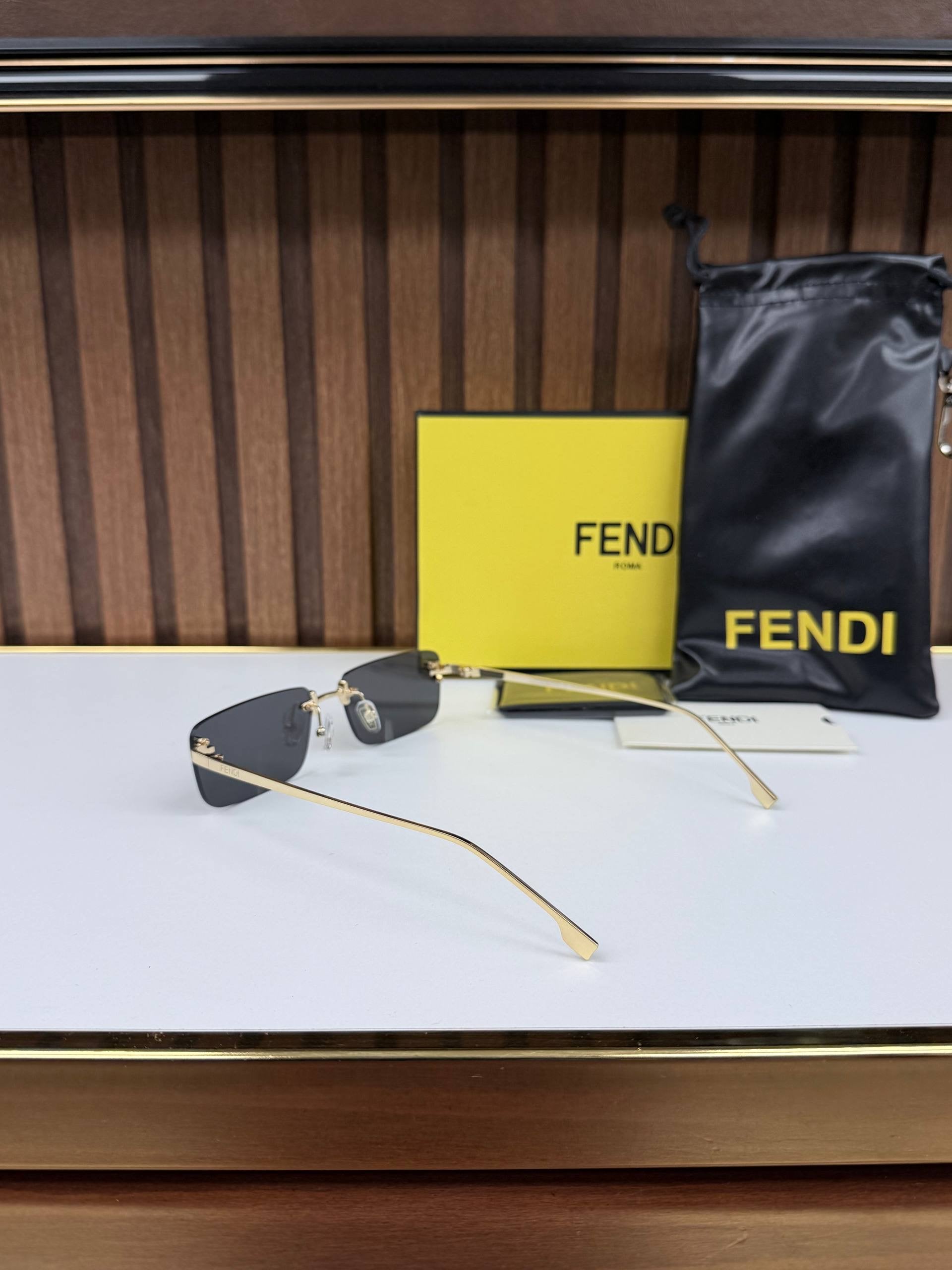 Eyewear Sunglasses