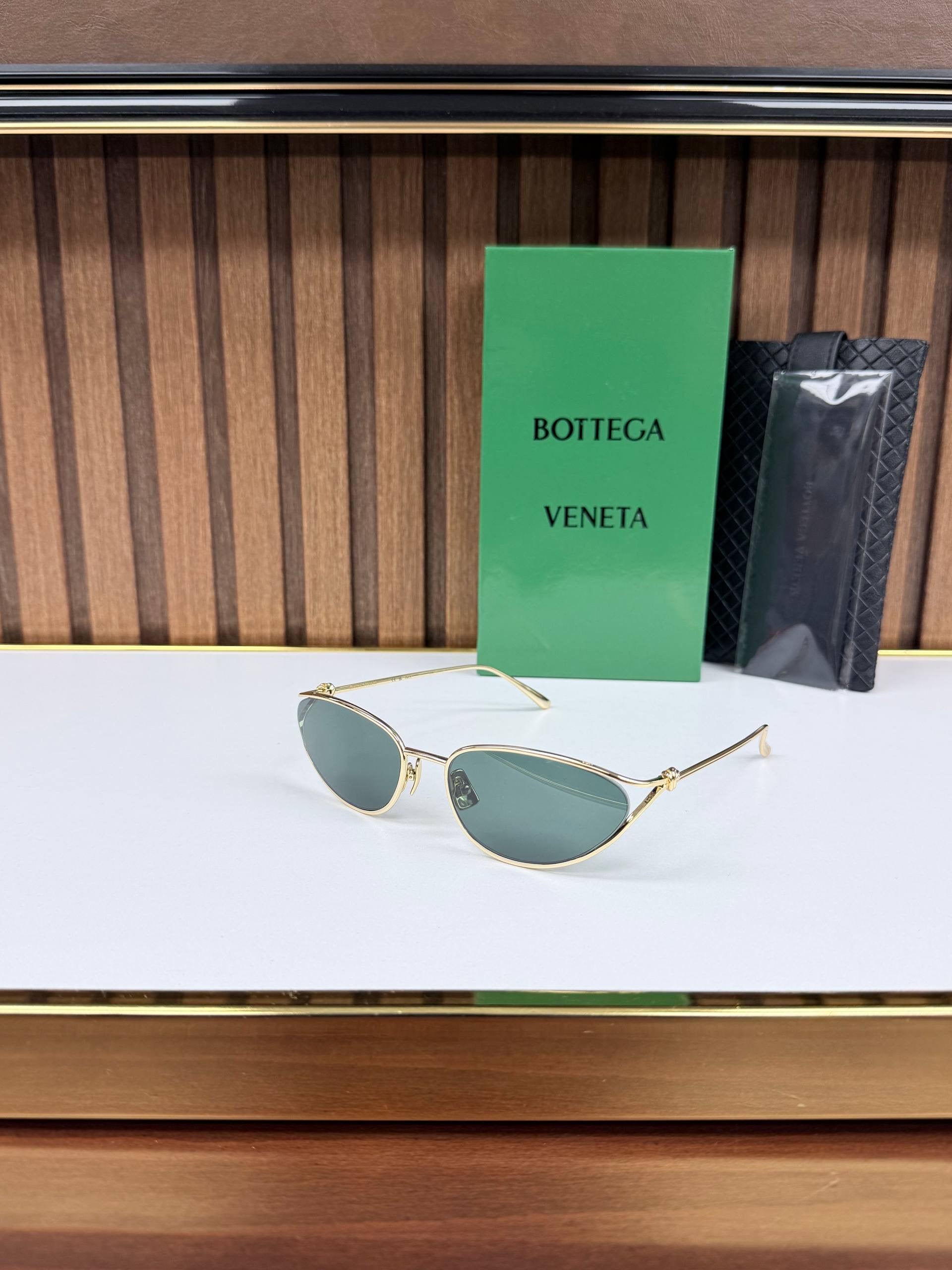 Eyewear Sunglasses