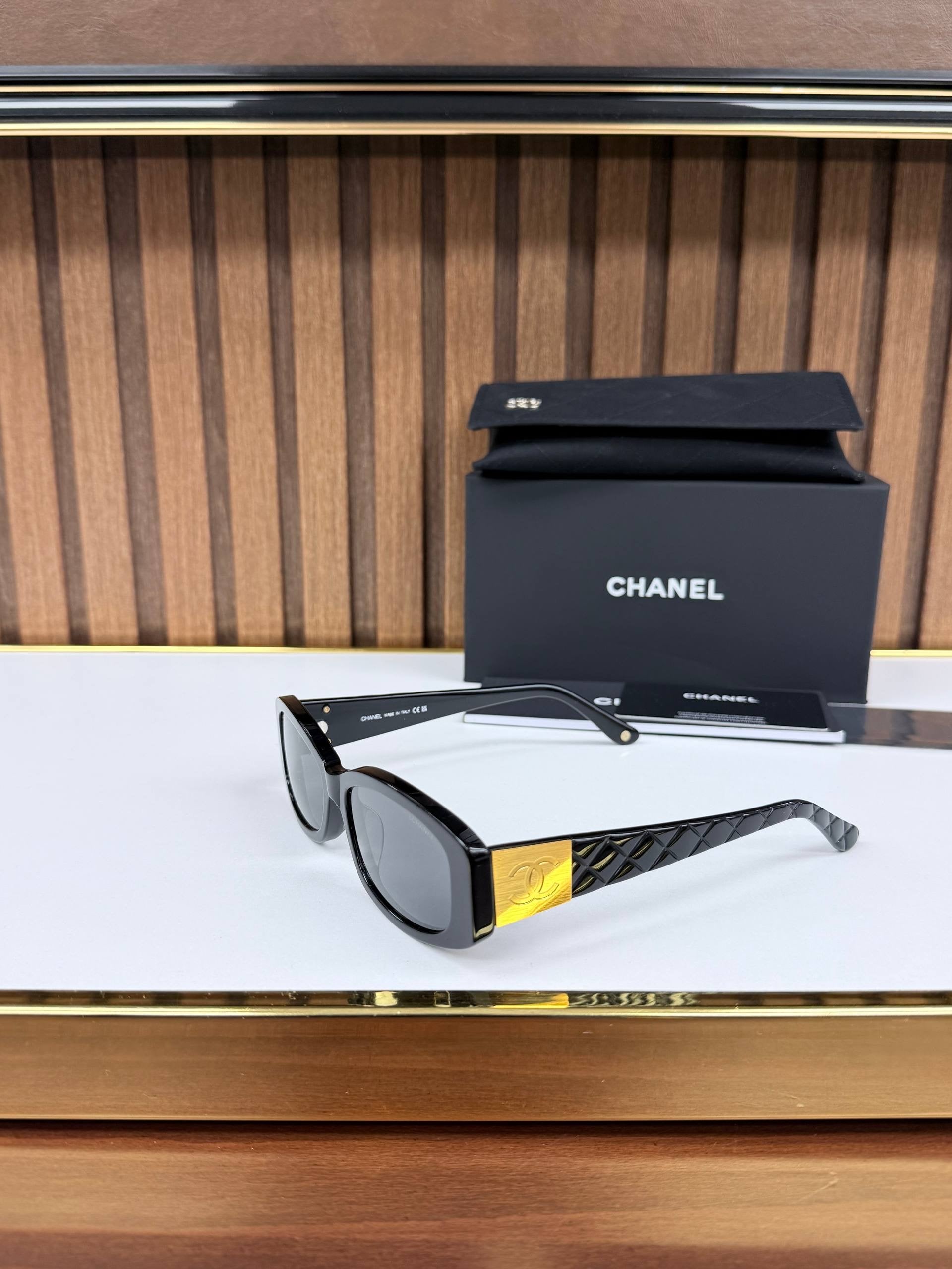 Eyewear Sunglasses