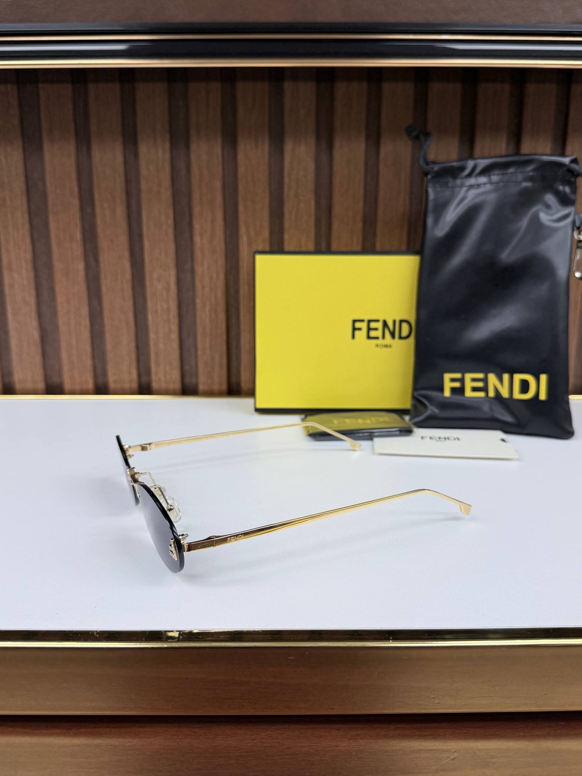 Eyewear Sunglasses