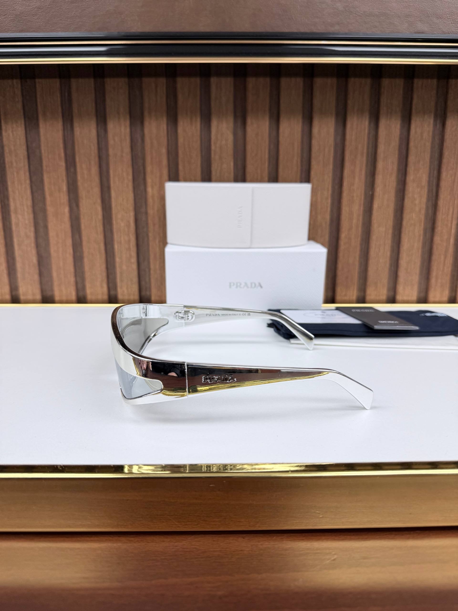 Eyewear Sunglasses
