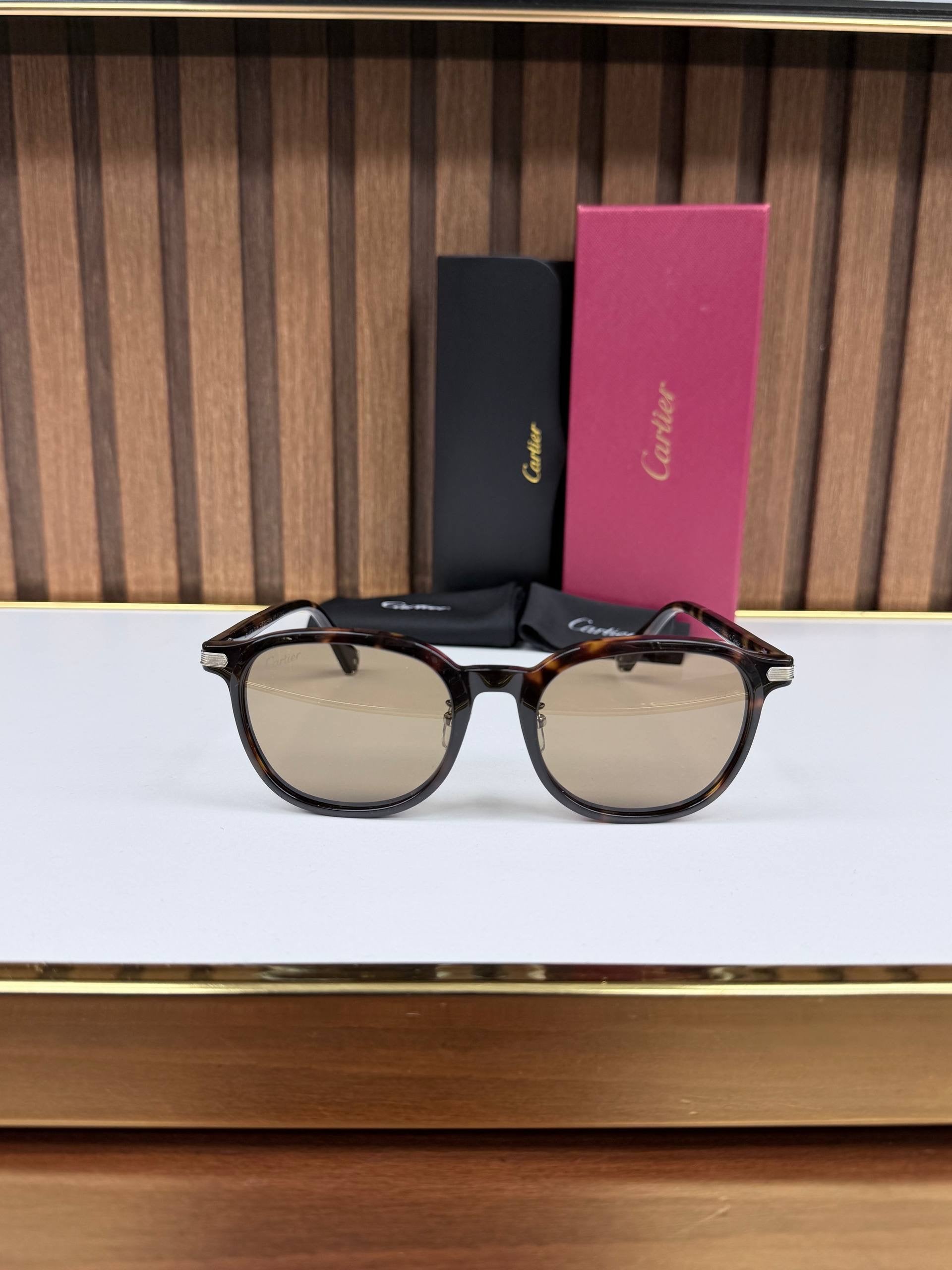 Eyewear Sunglasses