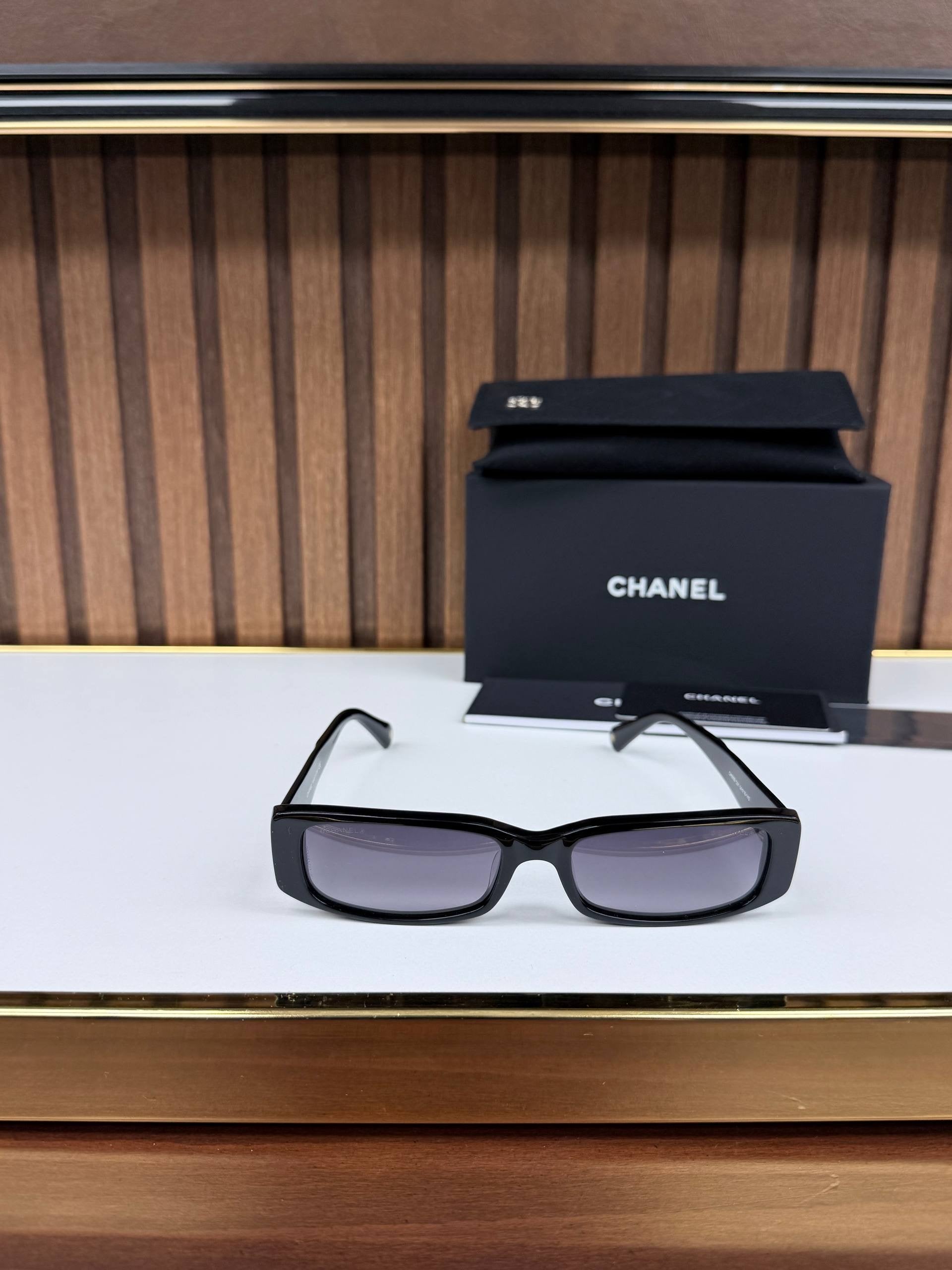 Eyewear Sunglasses