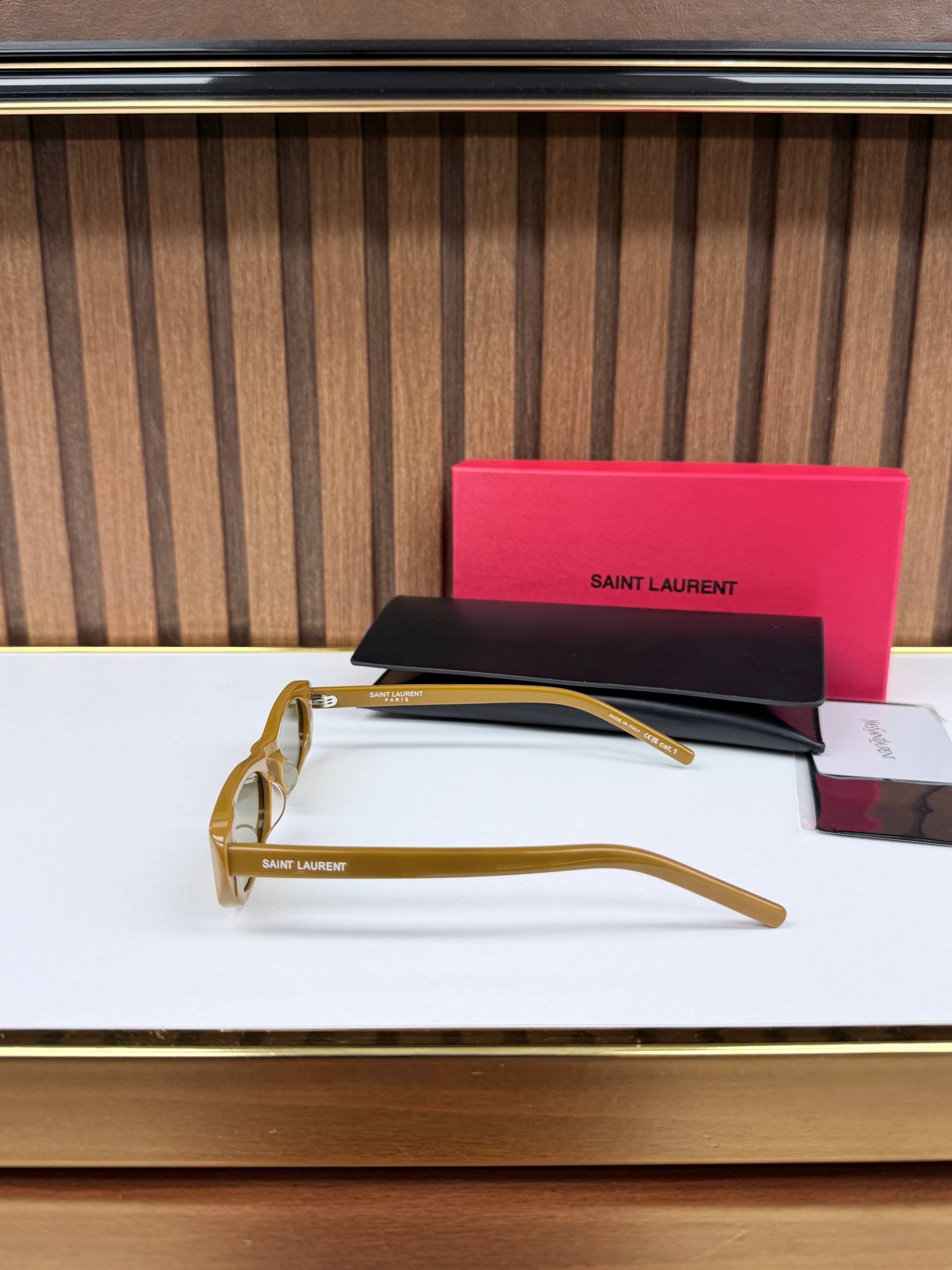 Eyewear Sunglasses