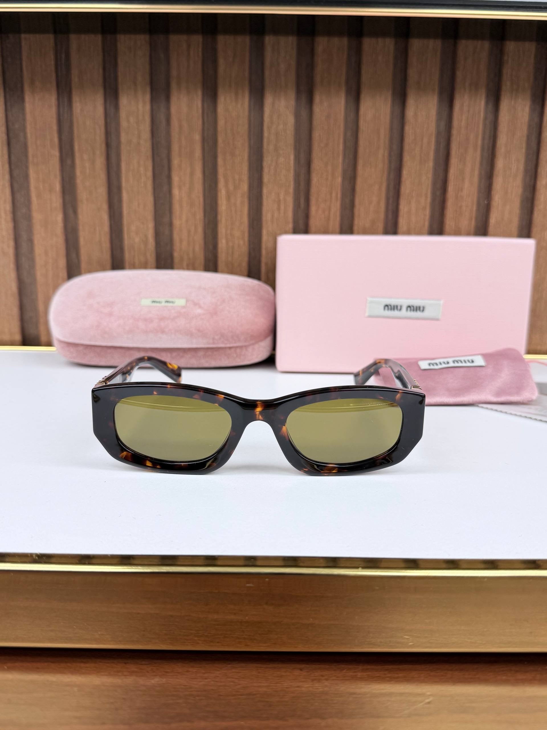 Eyewear Sunglasses