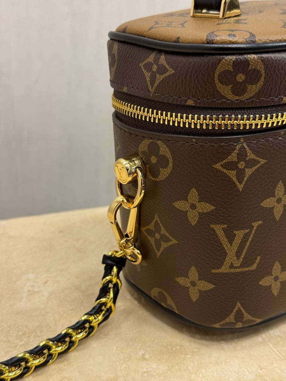 Vanity Pm