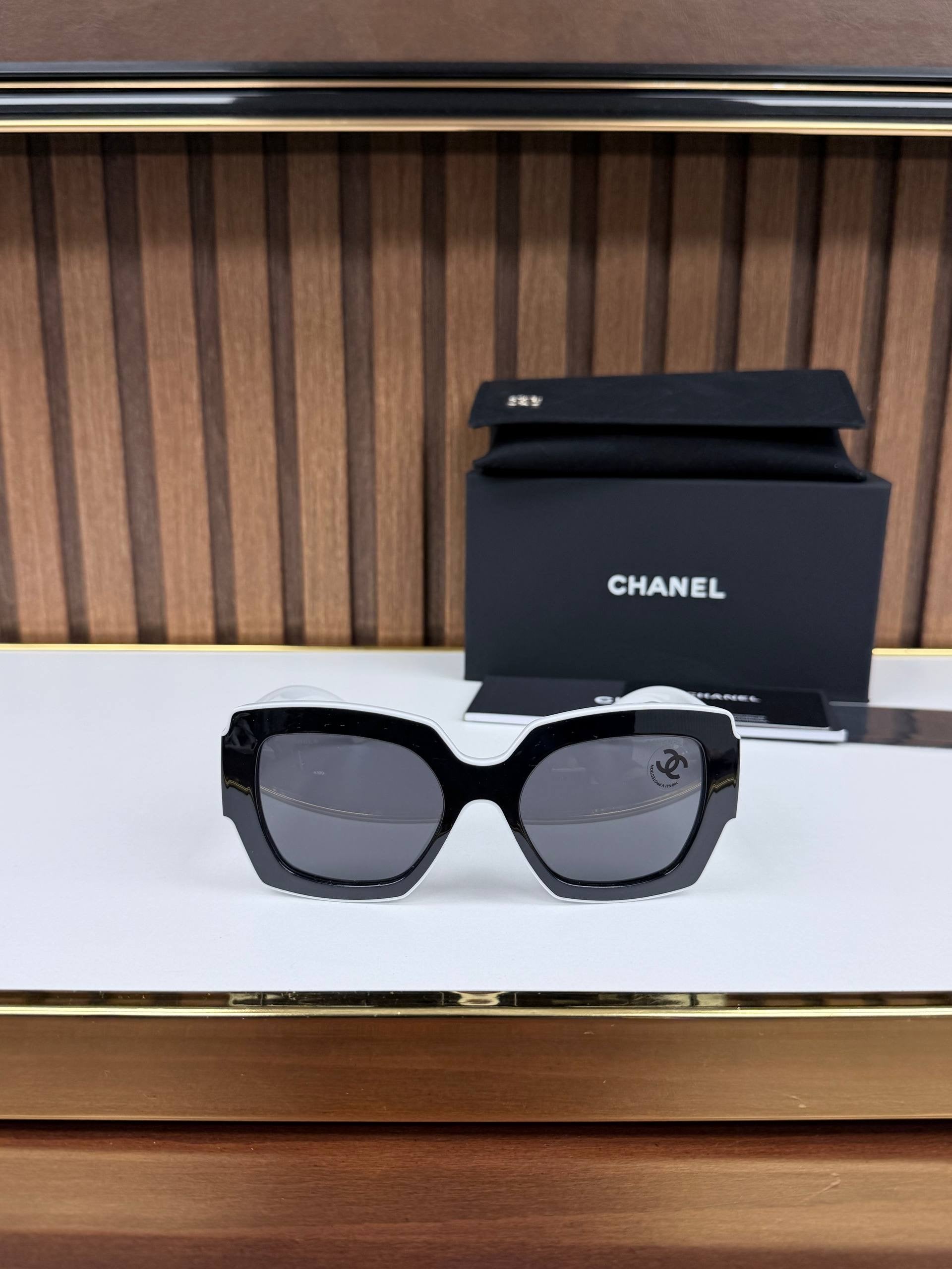 Eyewear Sunglasses
