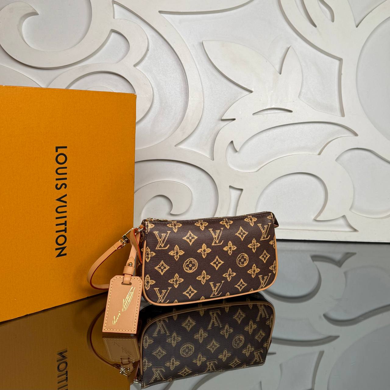 Pochette Accessories