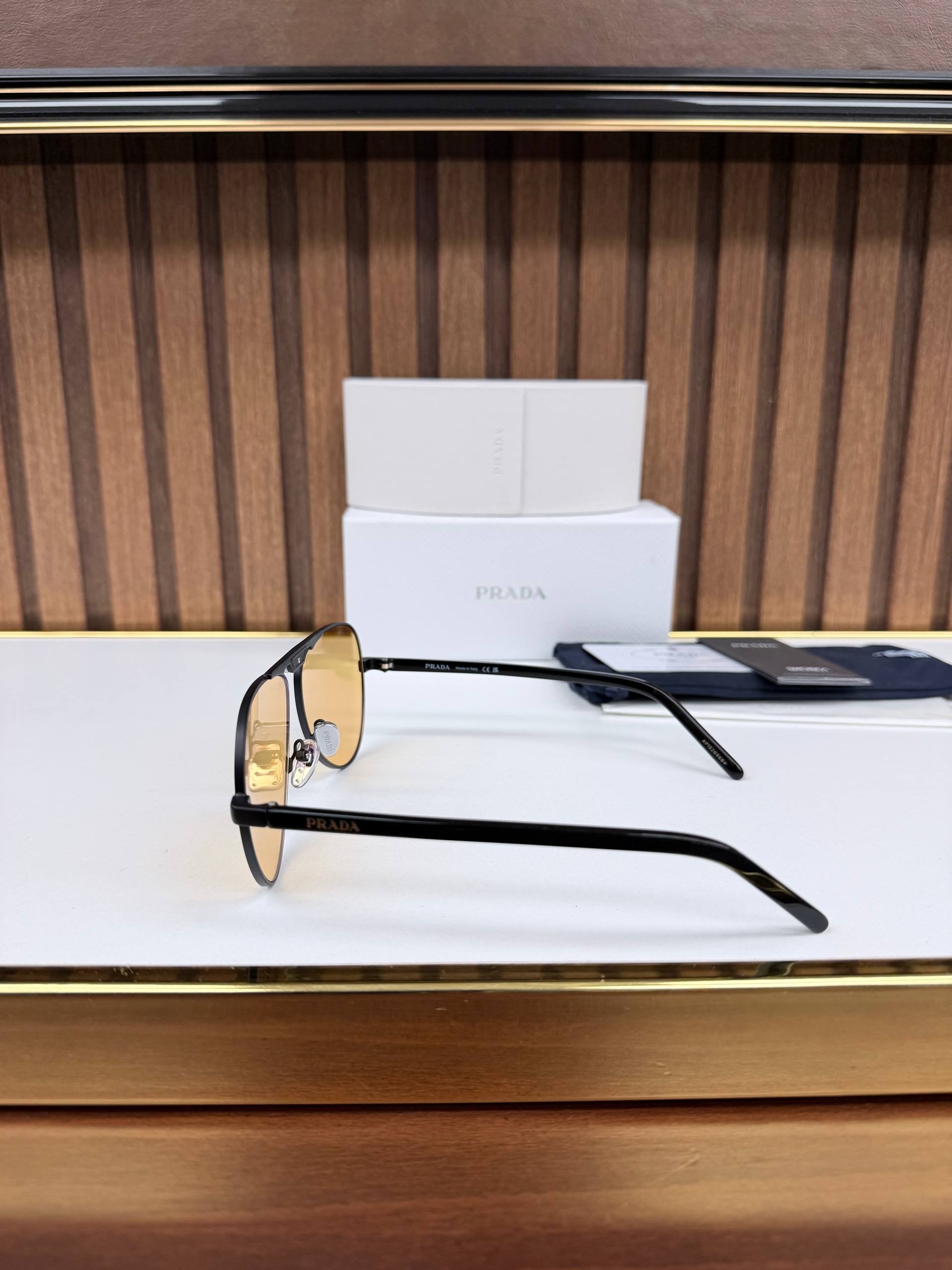 Eyewear Sunglasses