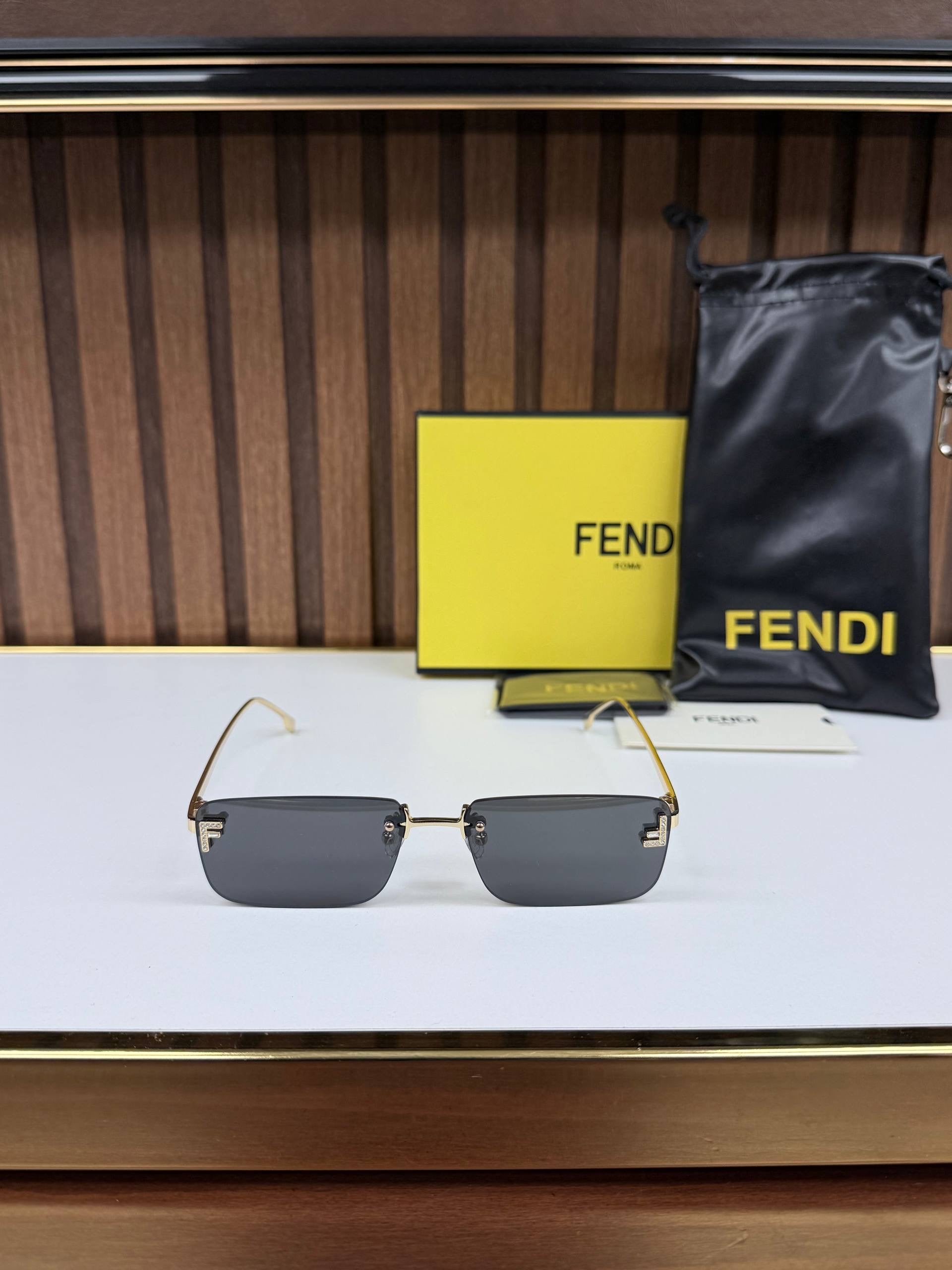 Eyewear Sunglasses