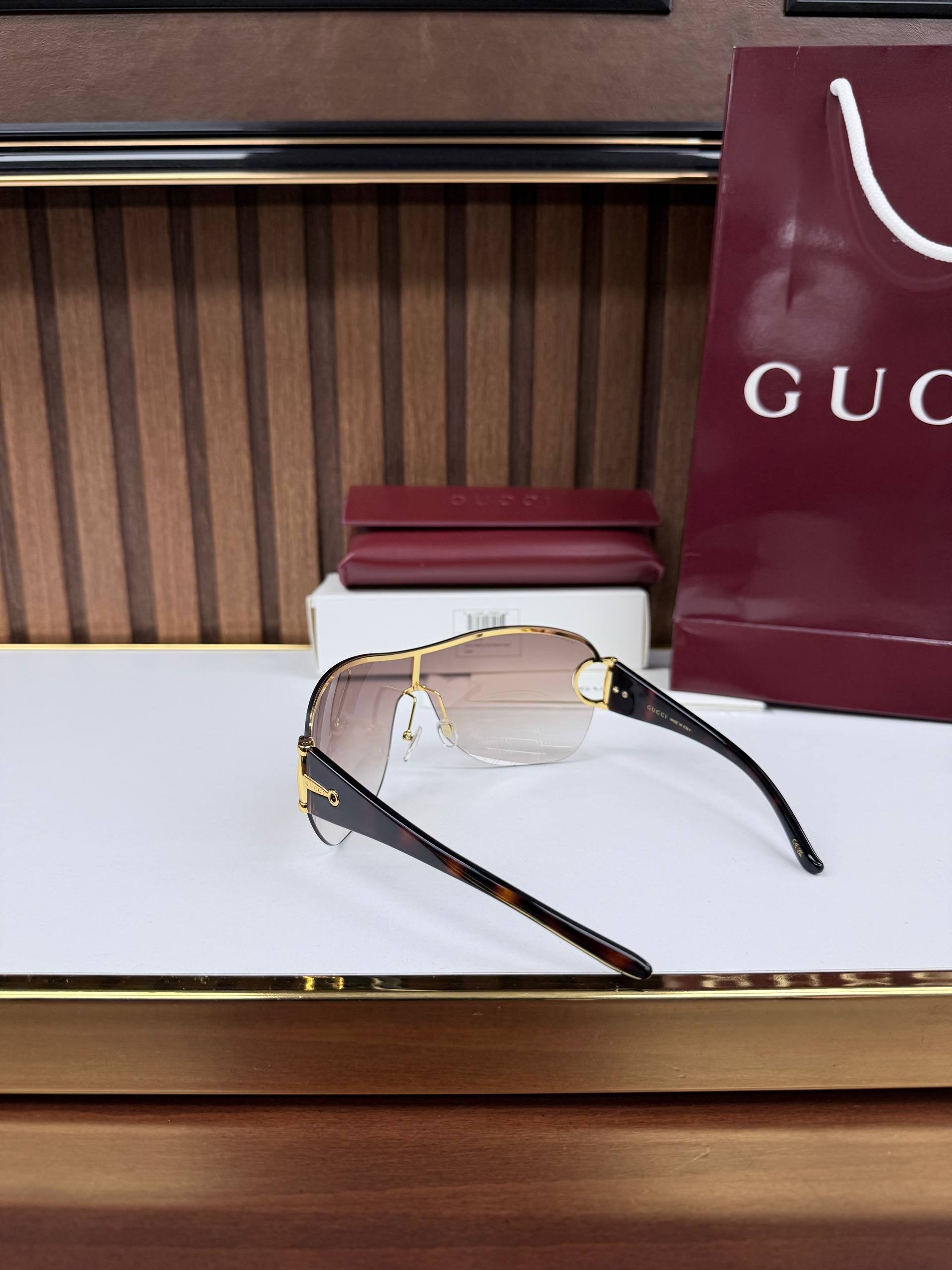 Eyewear Sunglasses