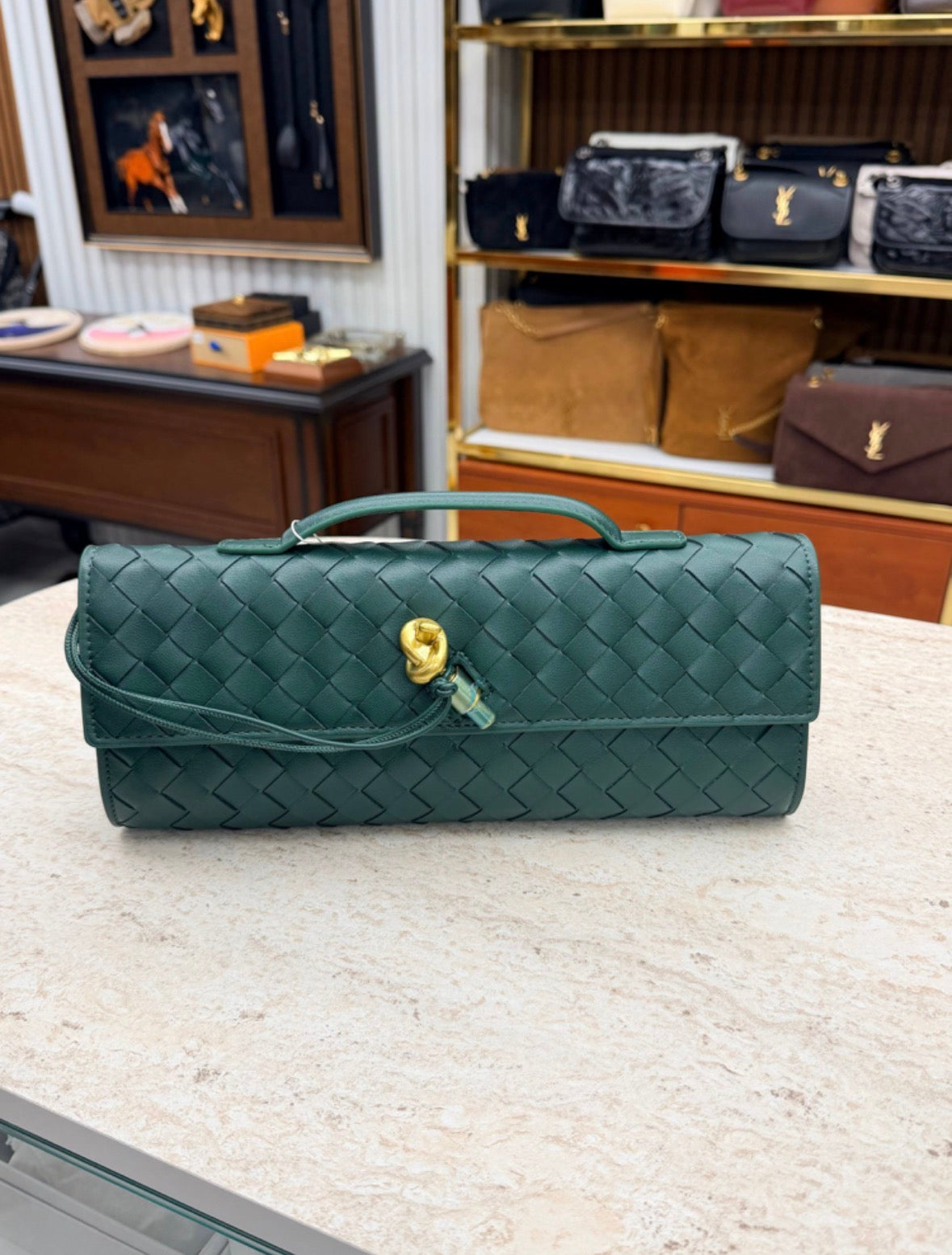 Andiamo Clutch