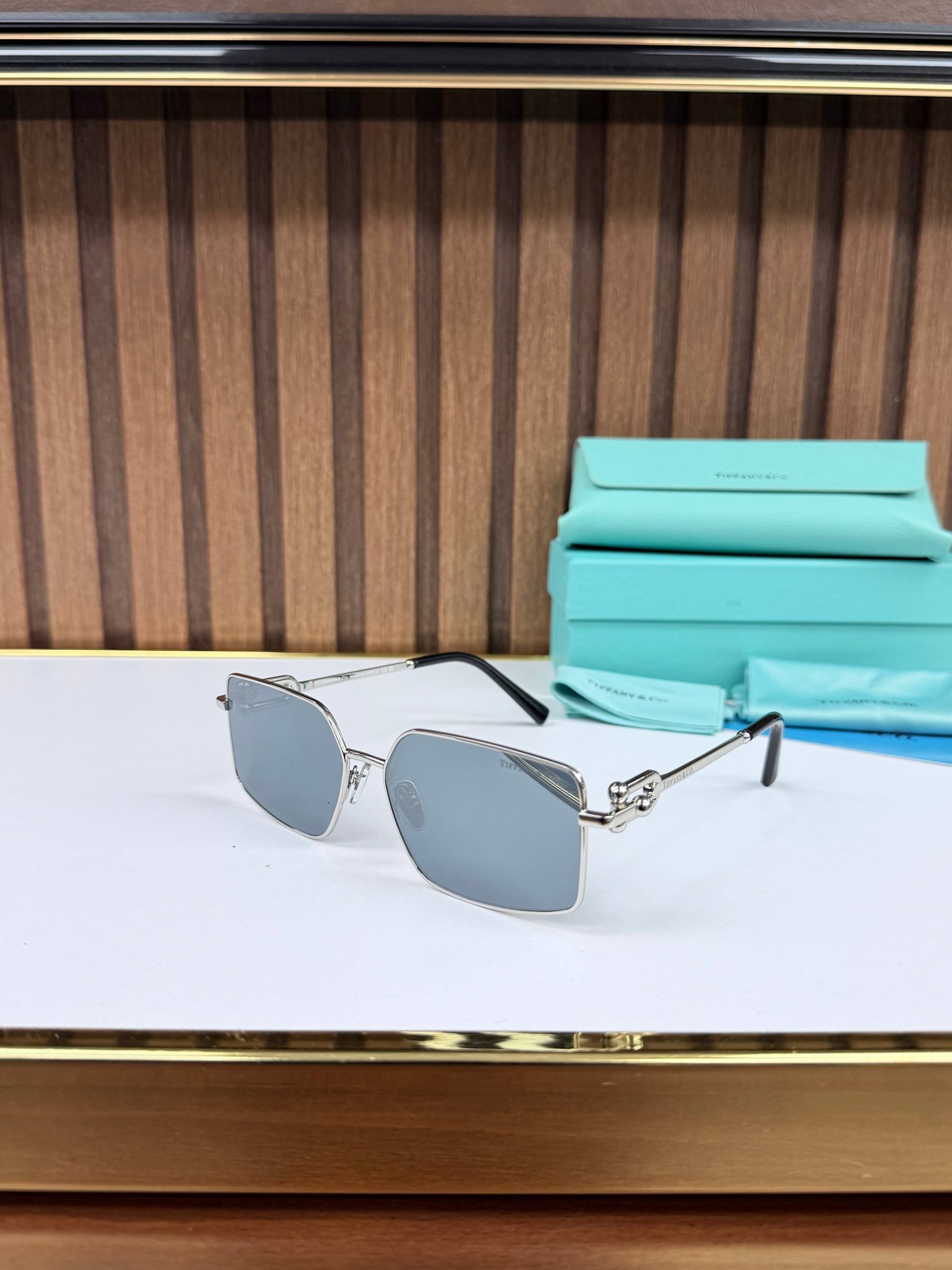 Eyewear Sunglasses
