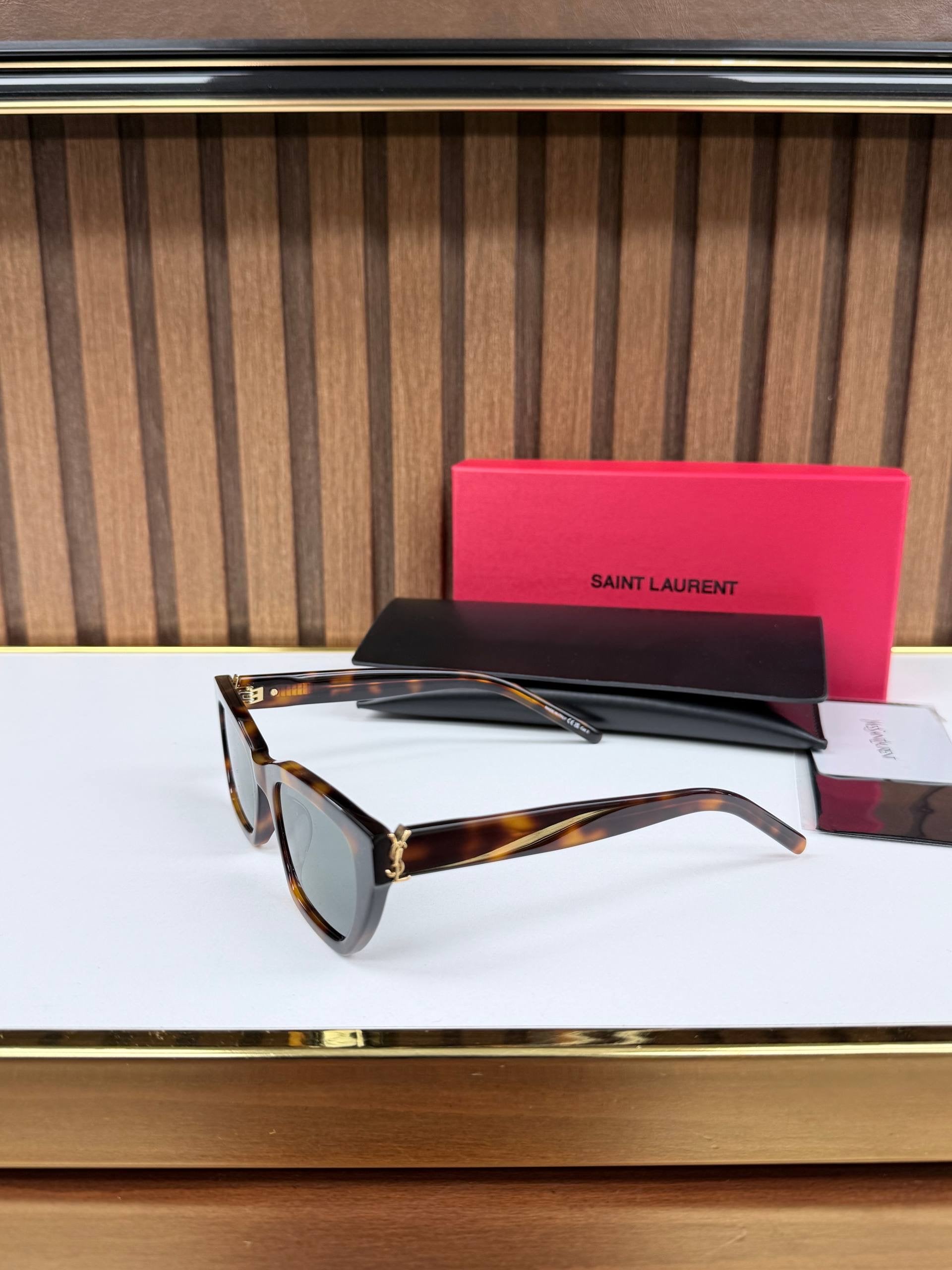 Eyewear Sunglasses