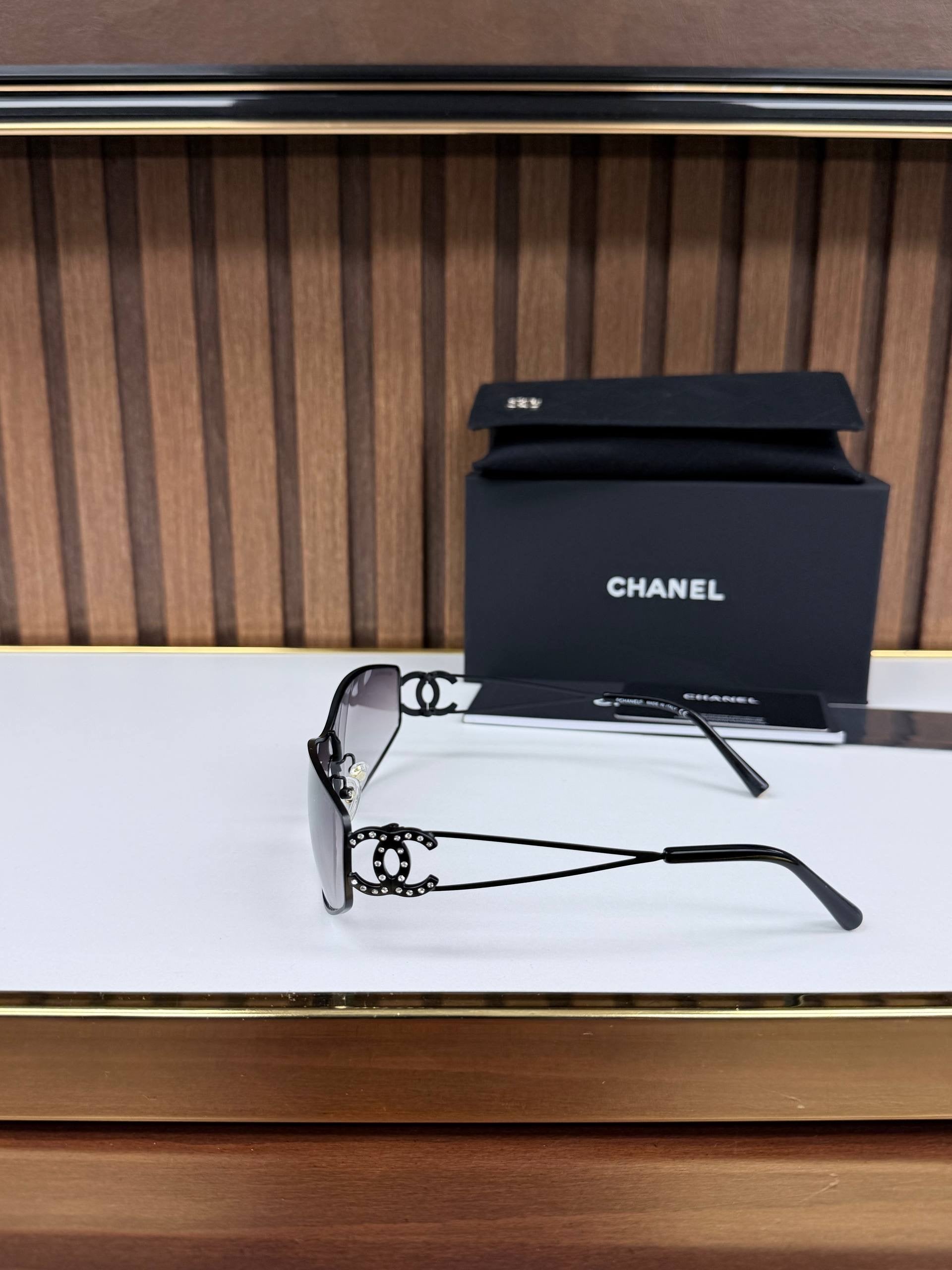 Eyewear Sunglasses