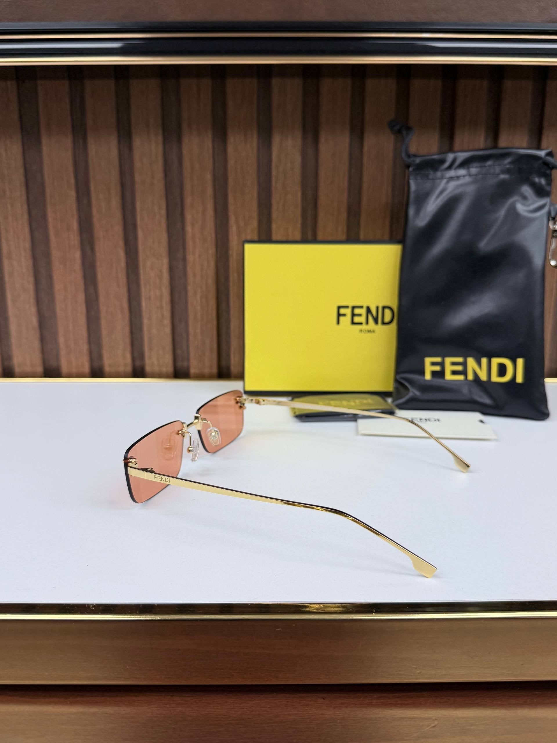 Eyewear Sunglasses