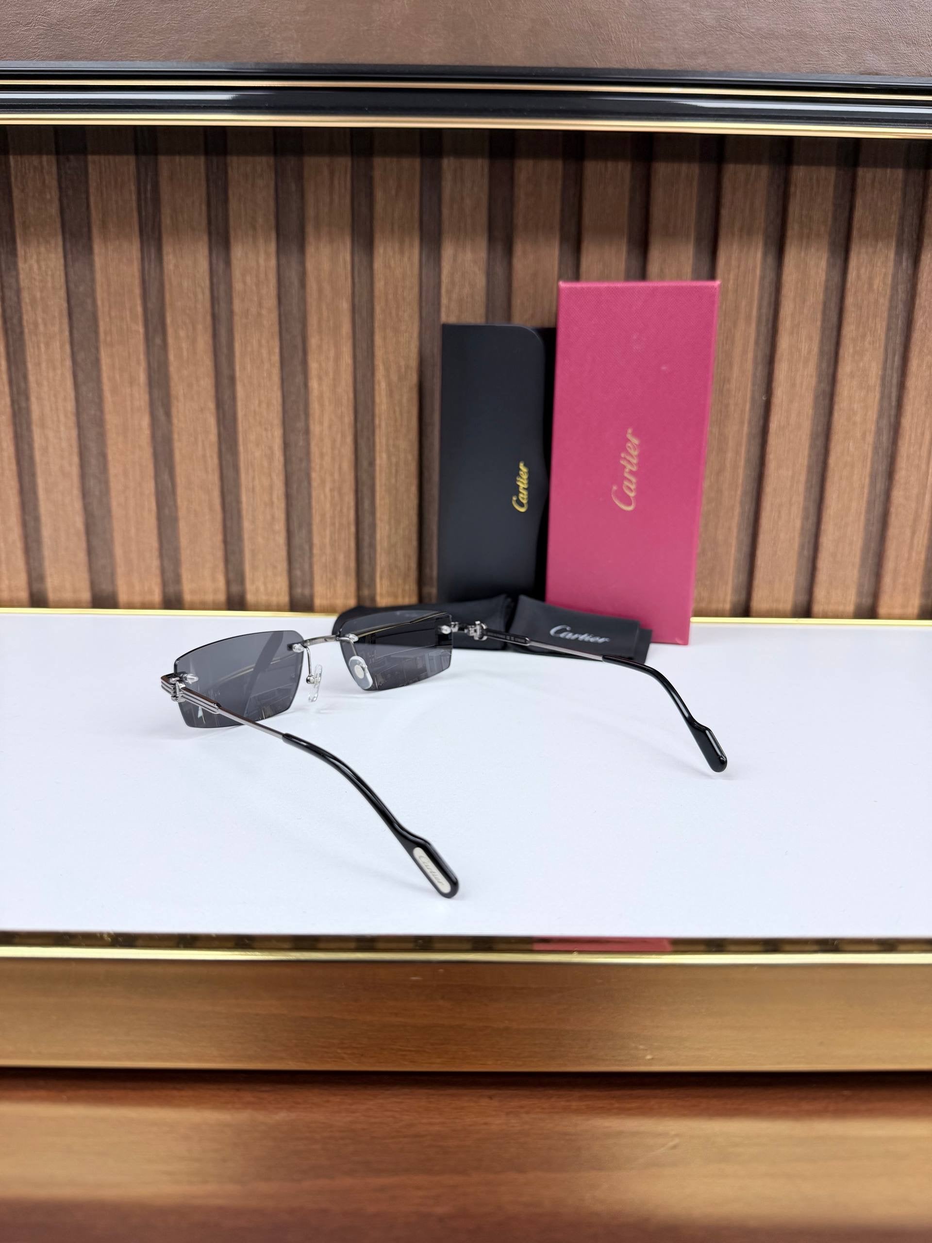 Eyewear Sunglasses