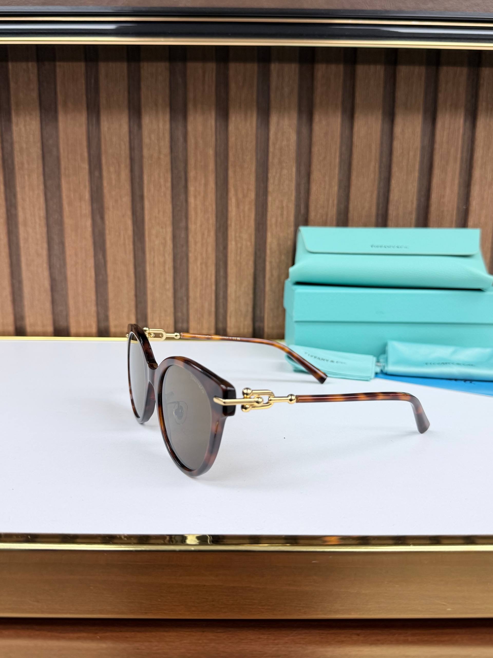 Eyewear Sunglasses