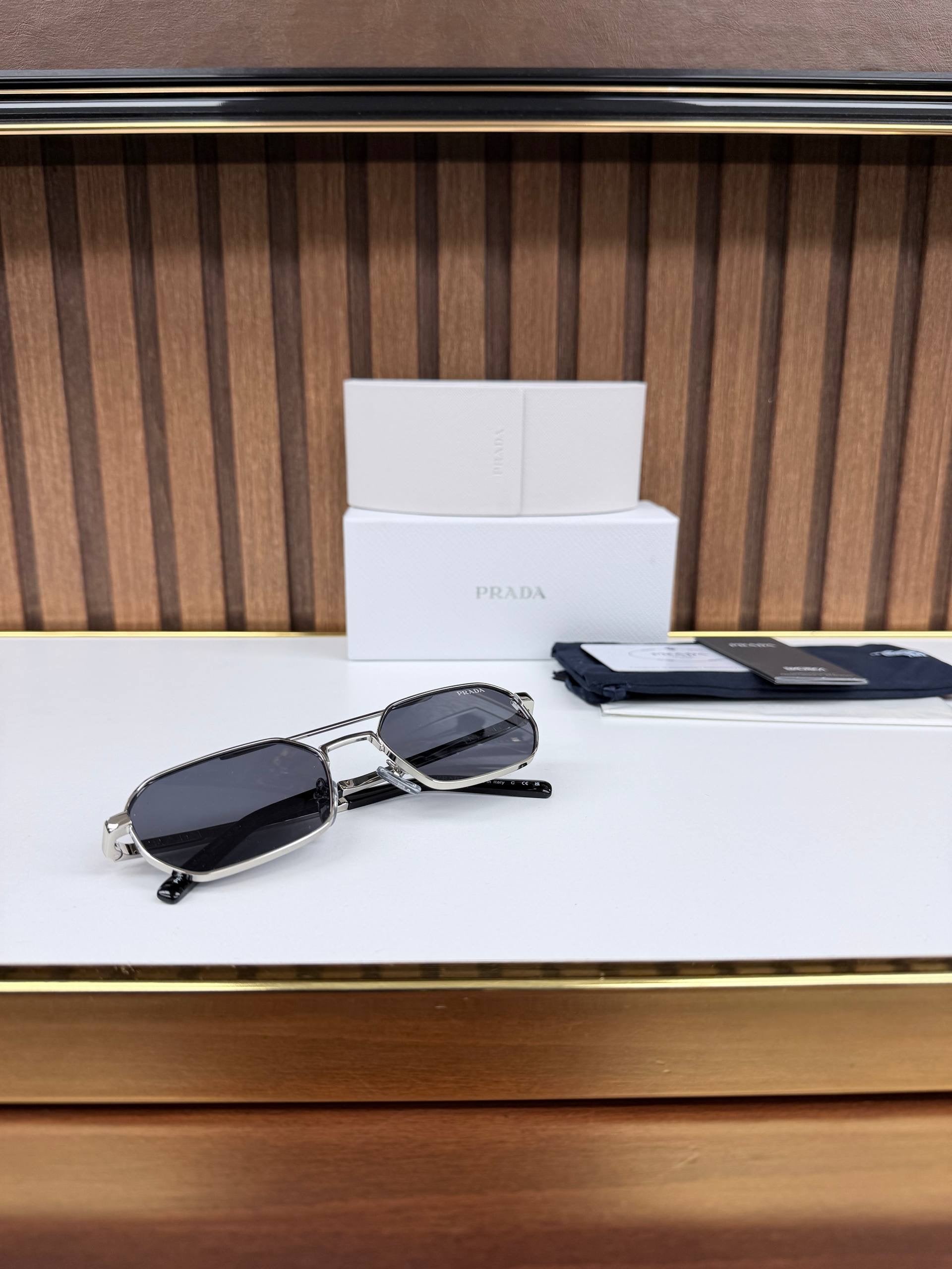 Eyewear Sunglasses