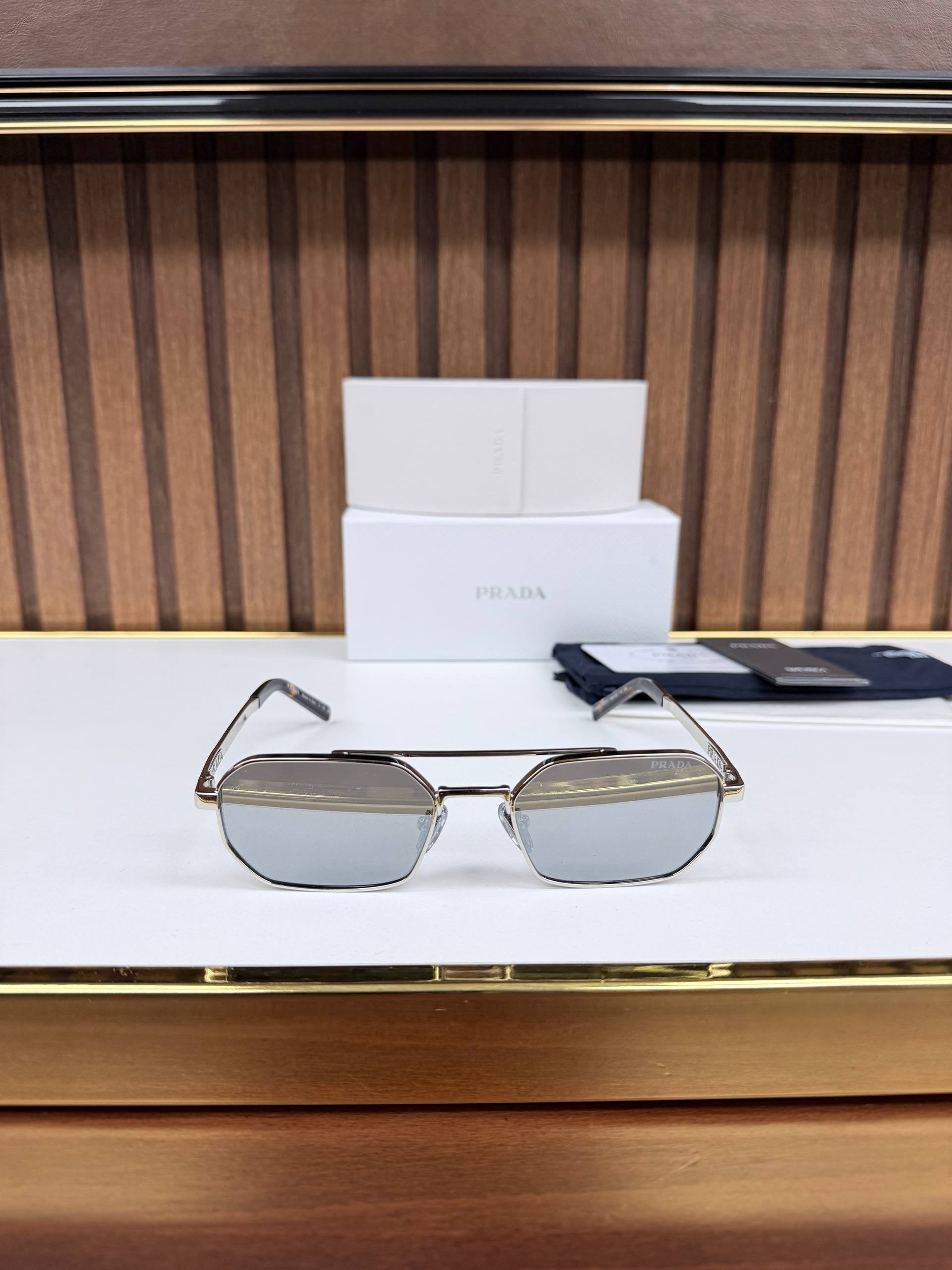 Eyewear Sunglasses