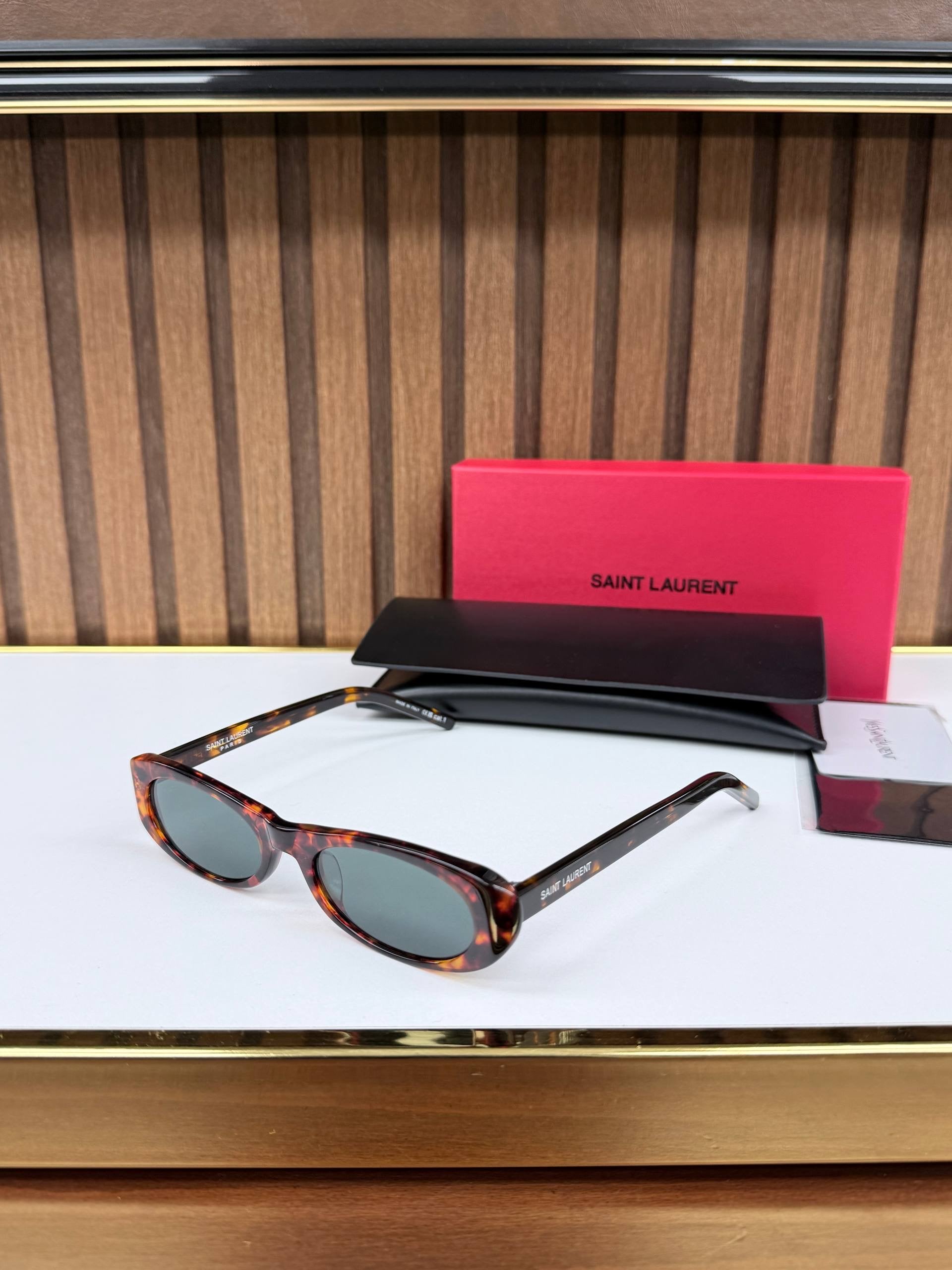 Eyewear Sunglasses