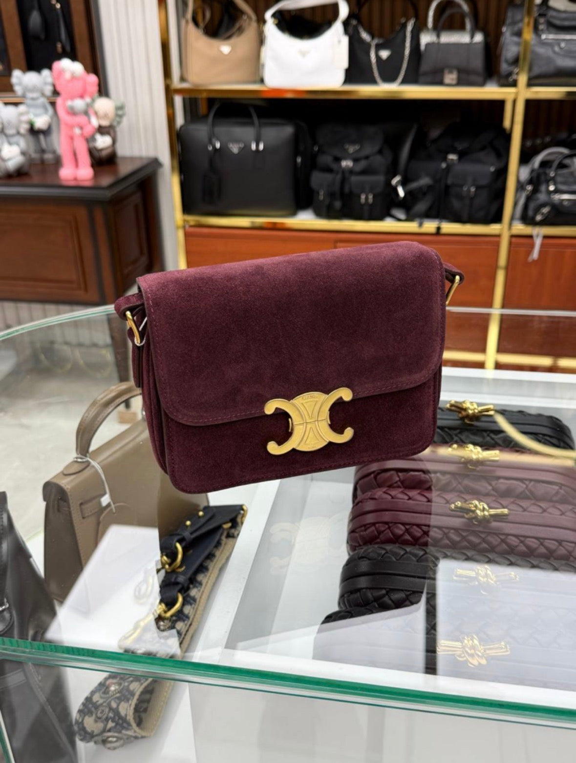 Teen Triomphe Suede