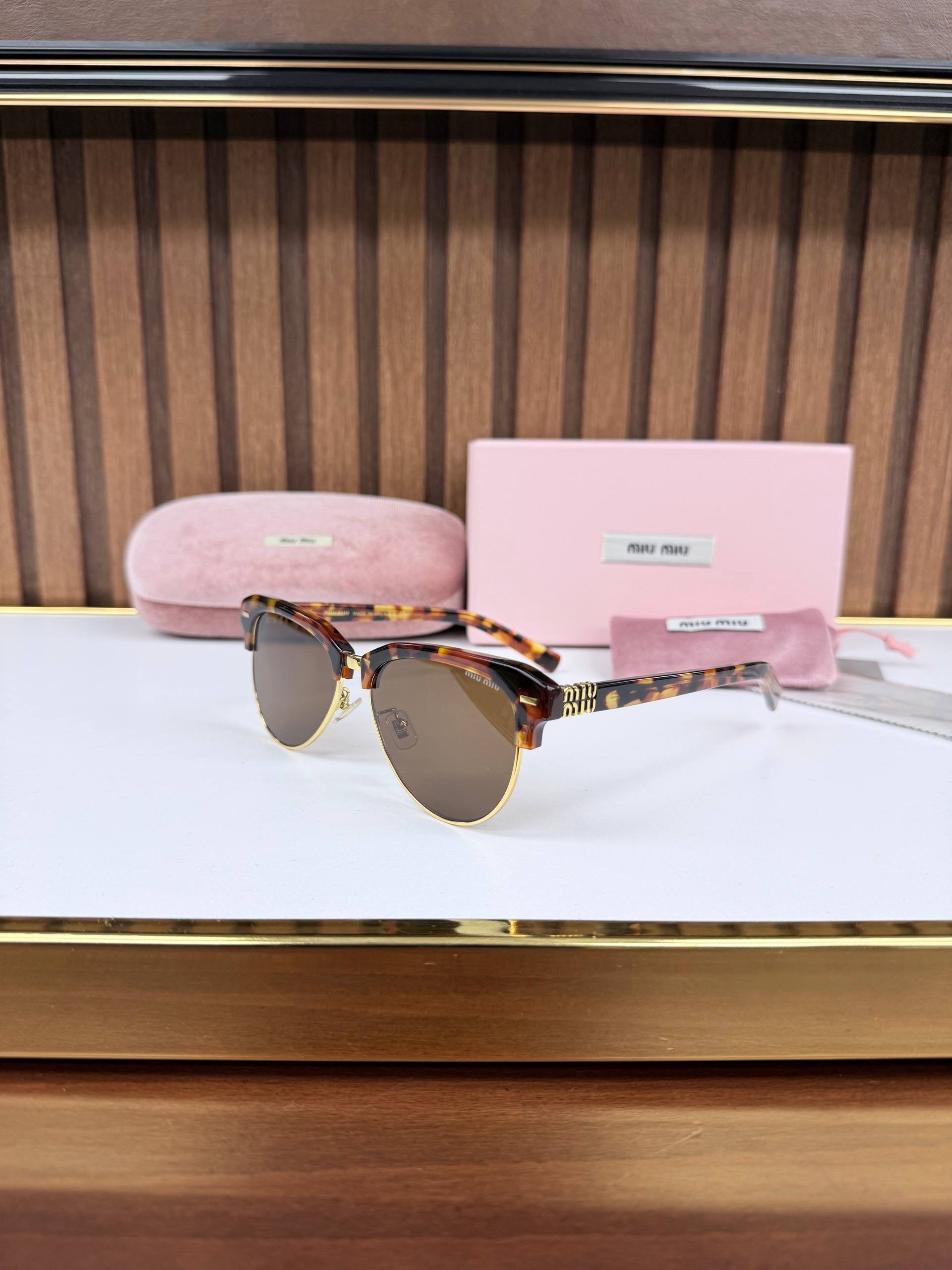 Eyewear Sunglasses