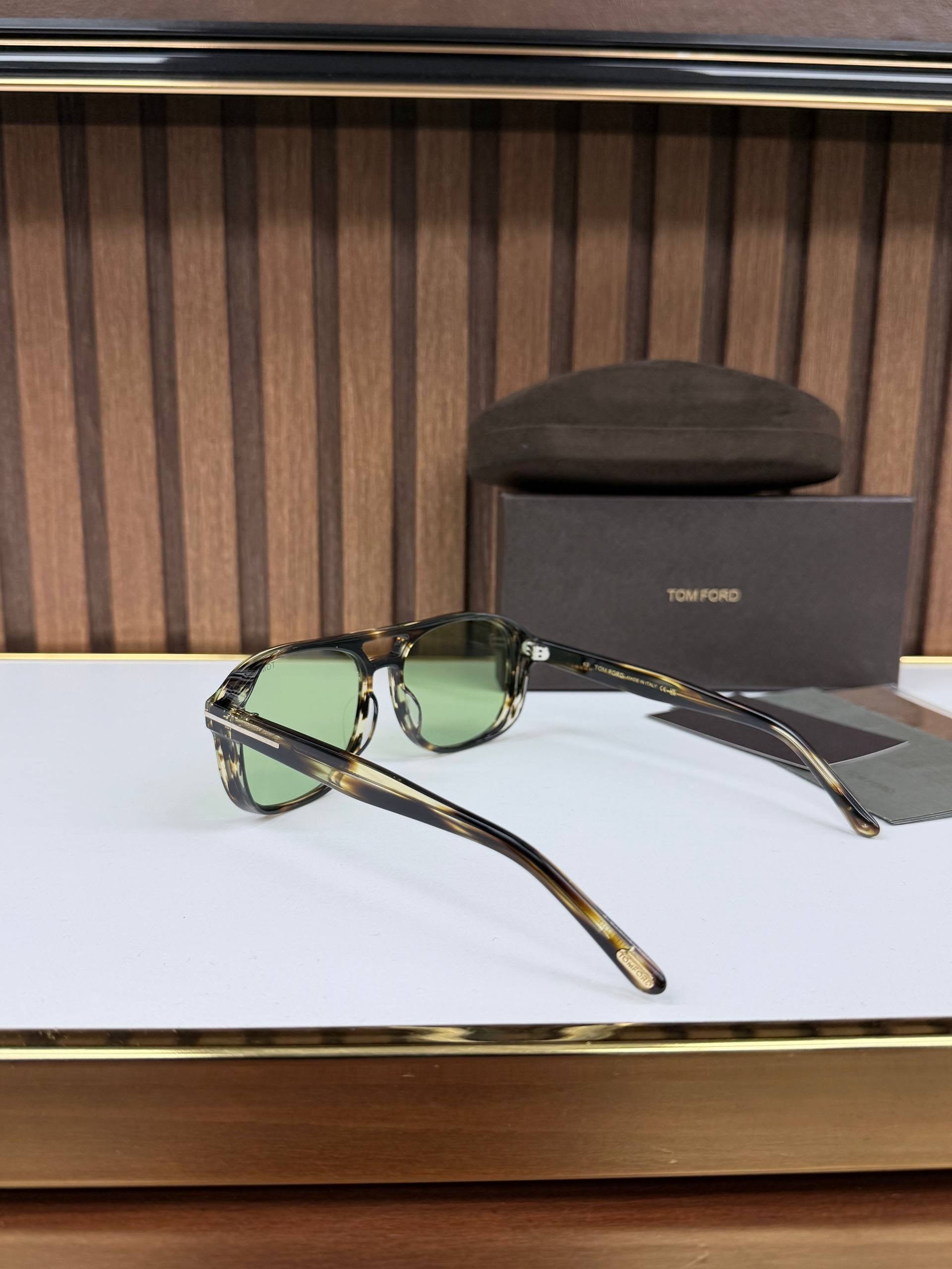 Eyewear Sunglasses
