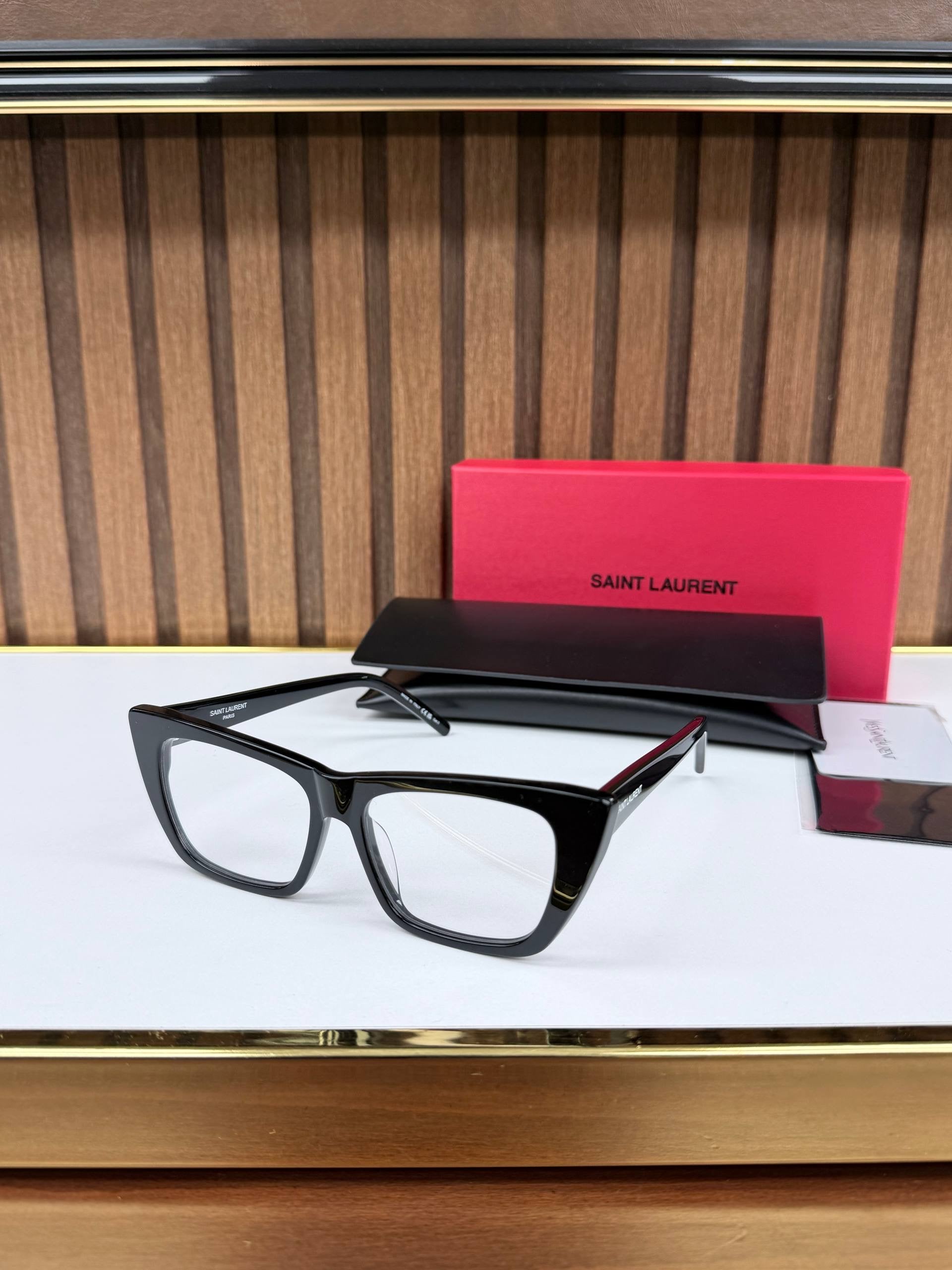 Eyewear Sunglasses