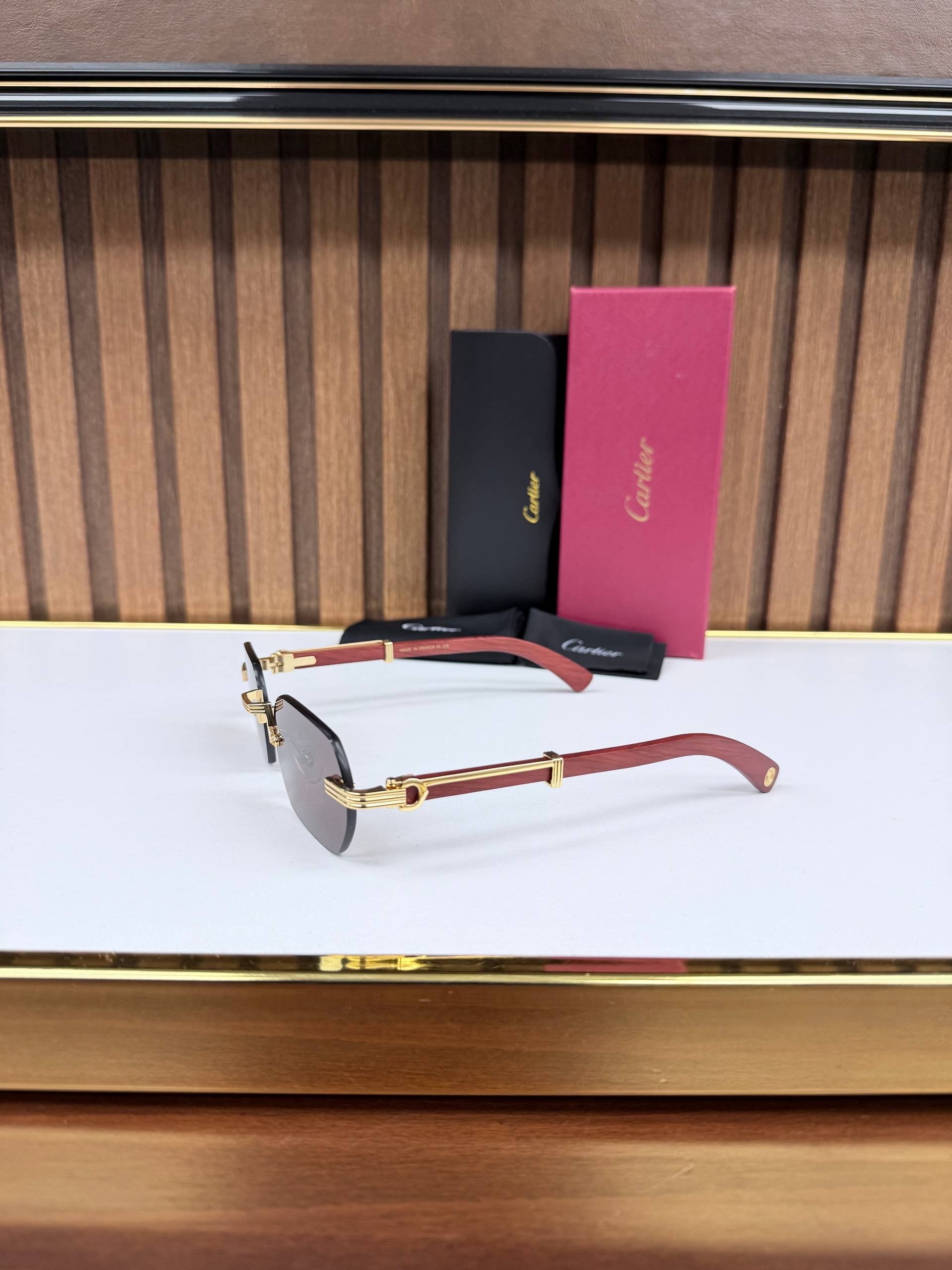 Eyewear Sunglasses