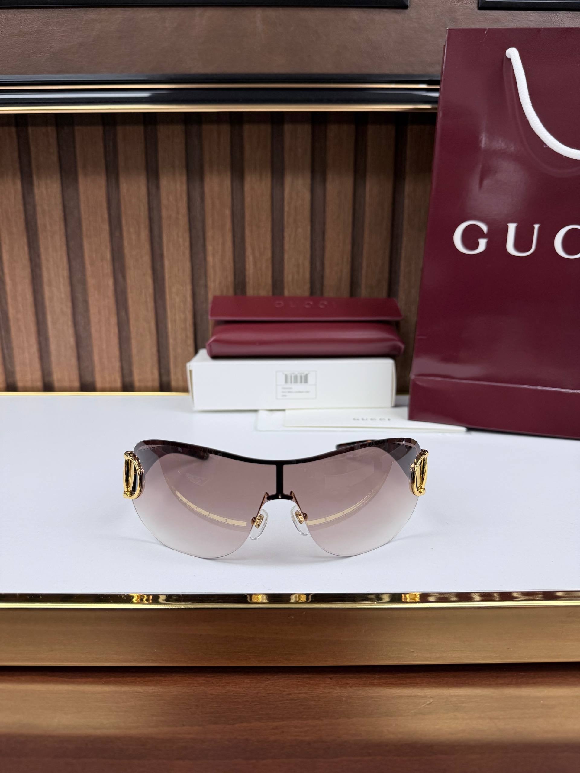 Eyewear Sunglasses