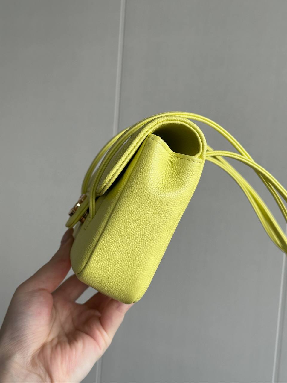 Leather Strap Clutch  11,5x17x5 cm